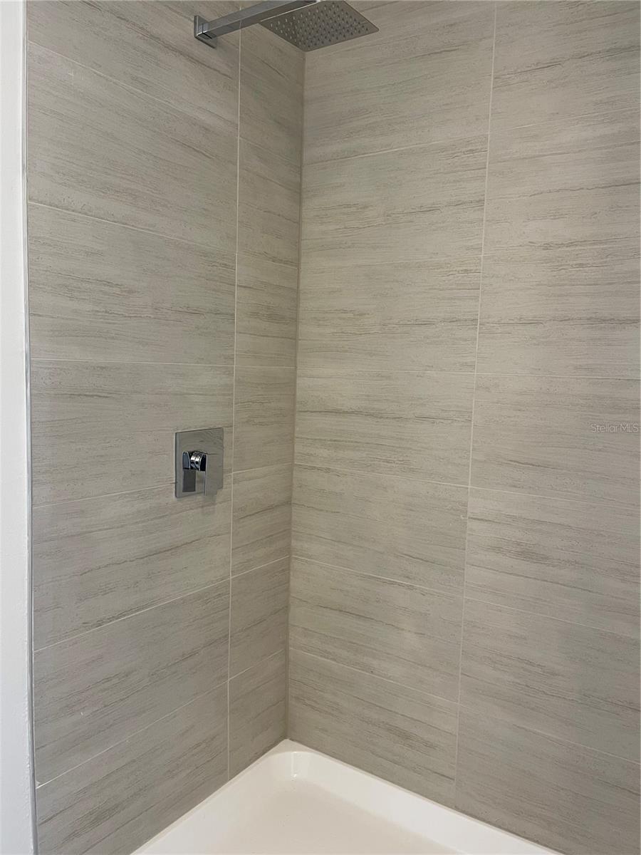 Image 13 of 17 For 5592 Pga Boulevard 521