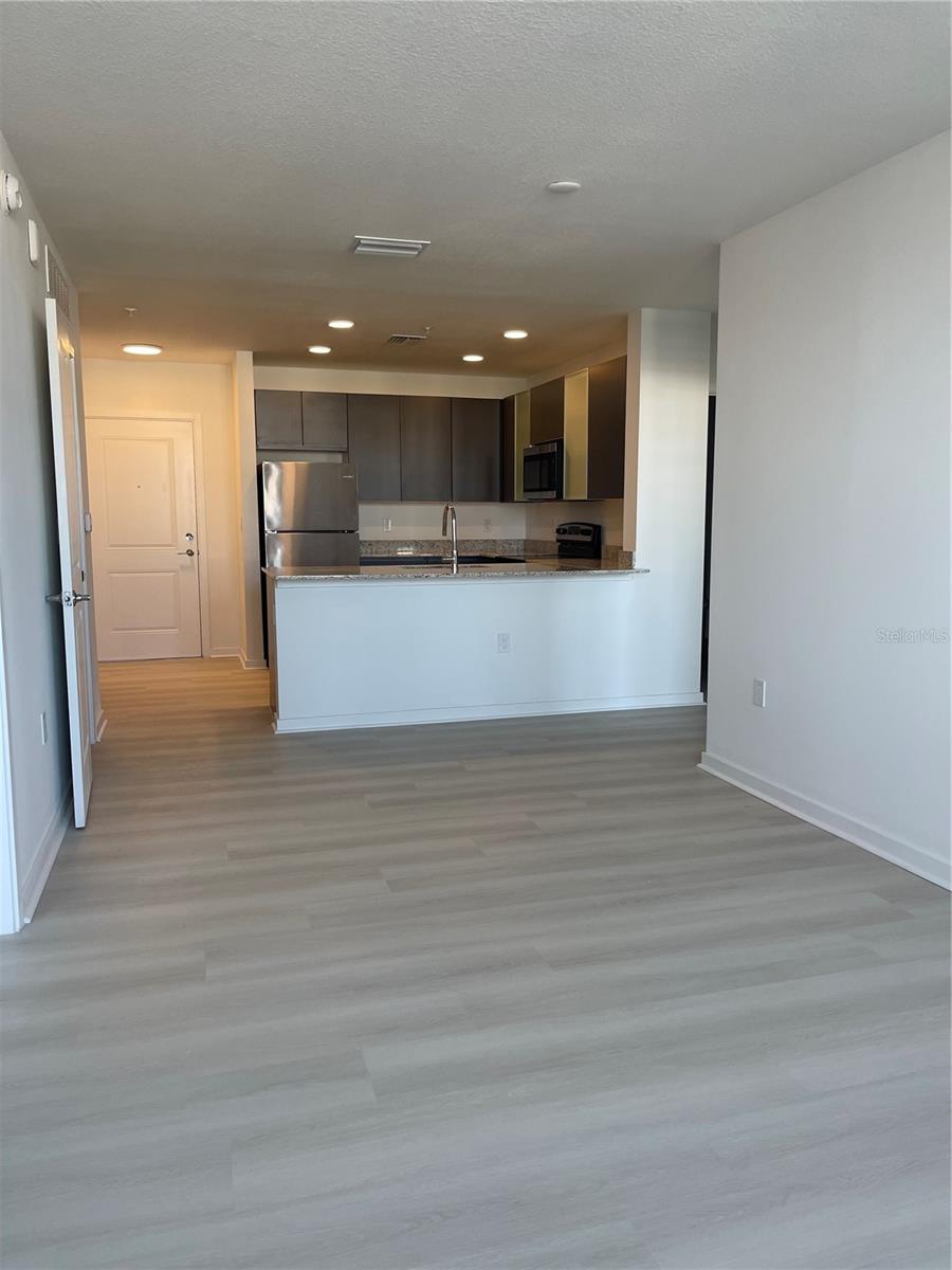 Image 14 of 17 For 5592 Pga Boulevard 521