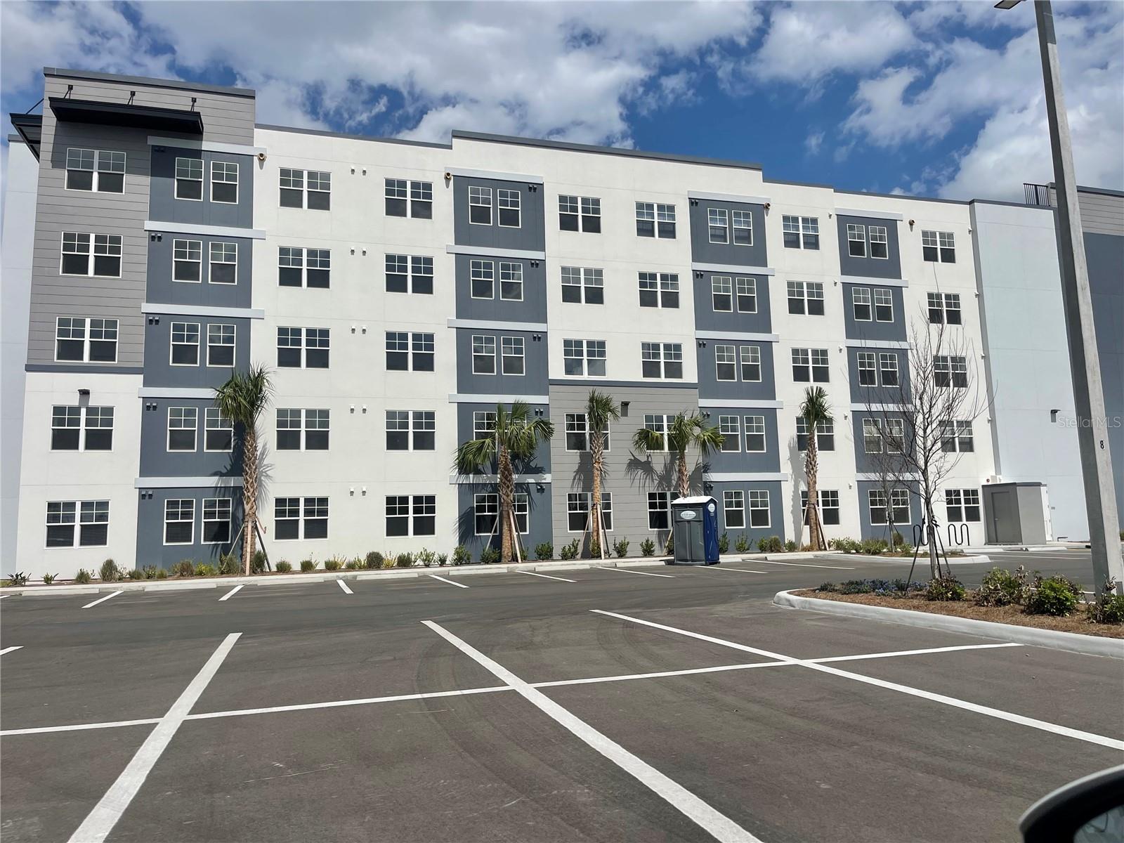 Image 16 of 17 For 5592 Pga Boulevard 521