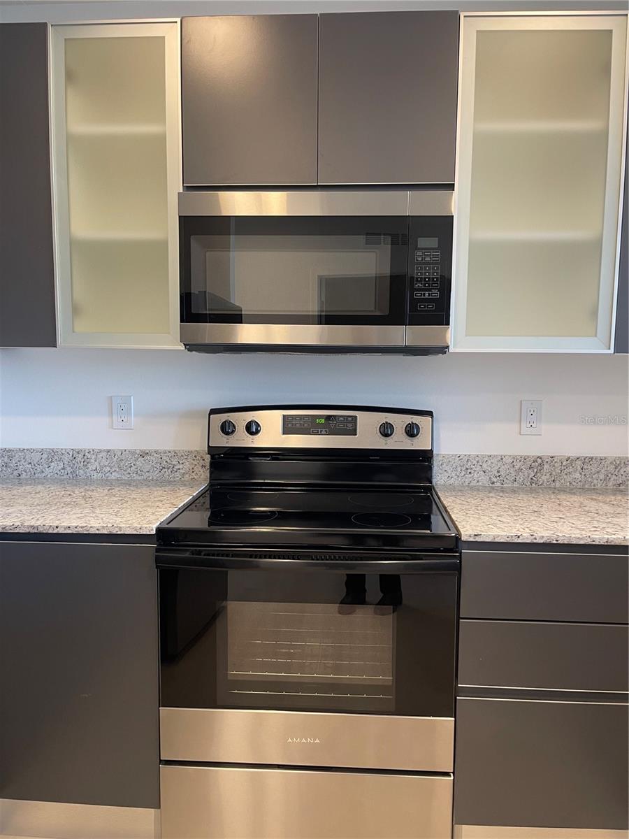 Image 8 of 17 For 5592 Pga Boulevard 521