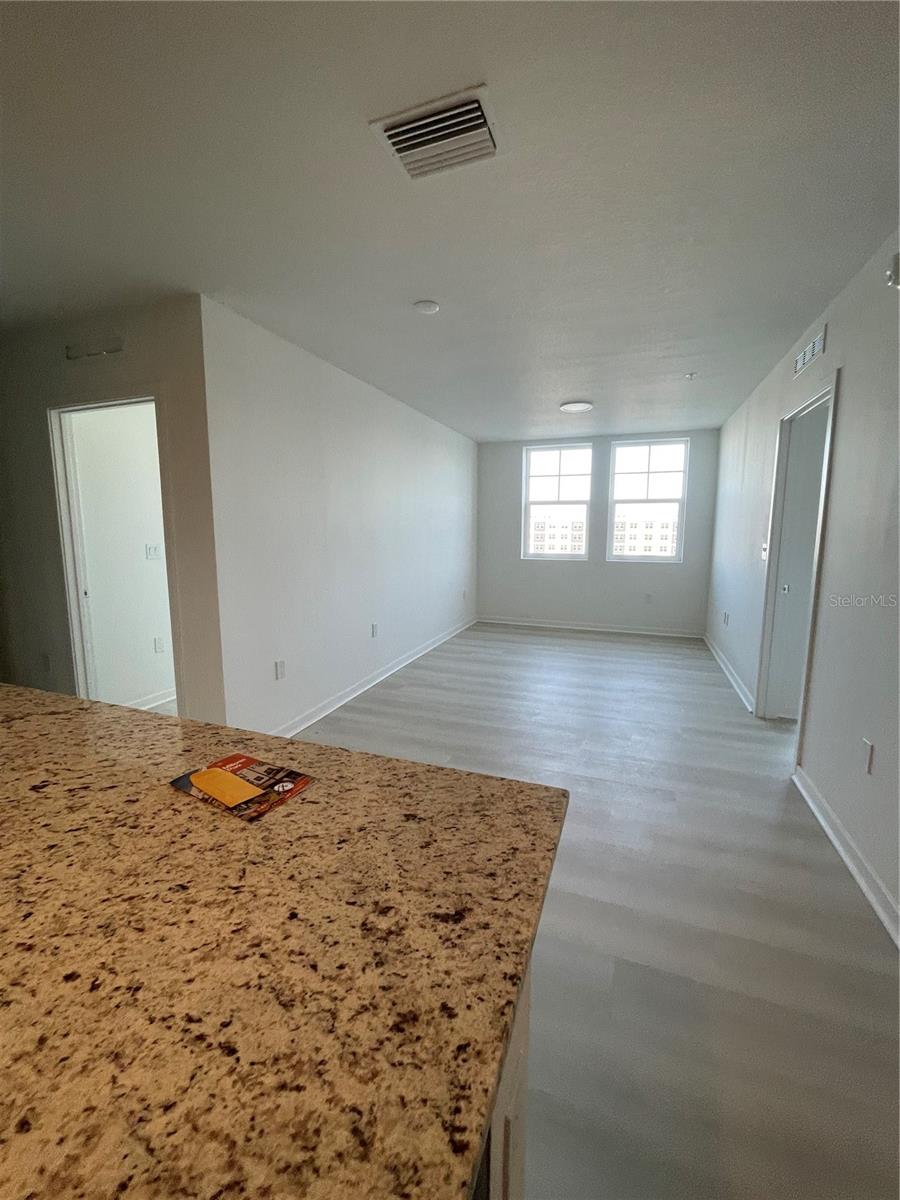 Image 9 of 17 For 5592 Pga Boulevard 521