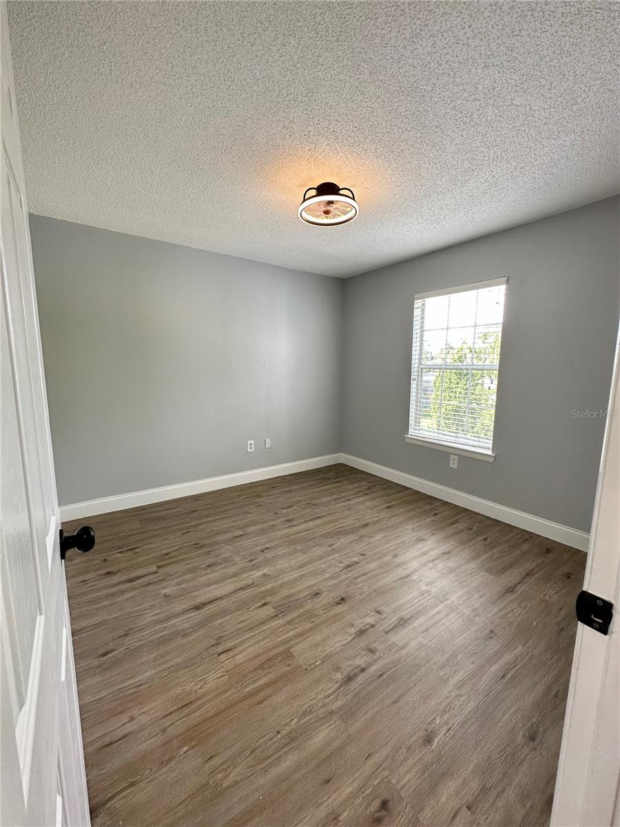 Image 10 of 29 For 1201 Bermuda Lakes Lane 205