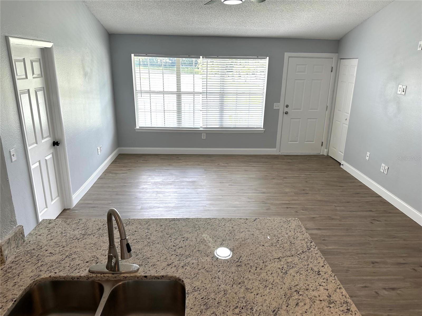 Image 25 of 29 For 1201 Bermuda Lakes Lane 205