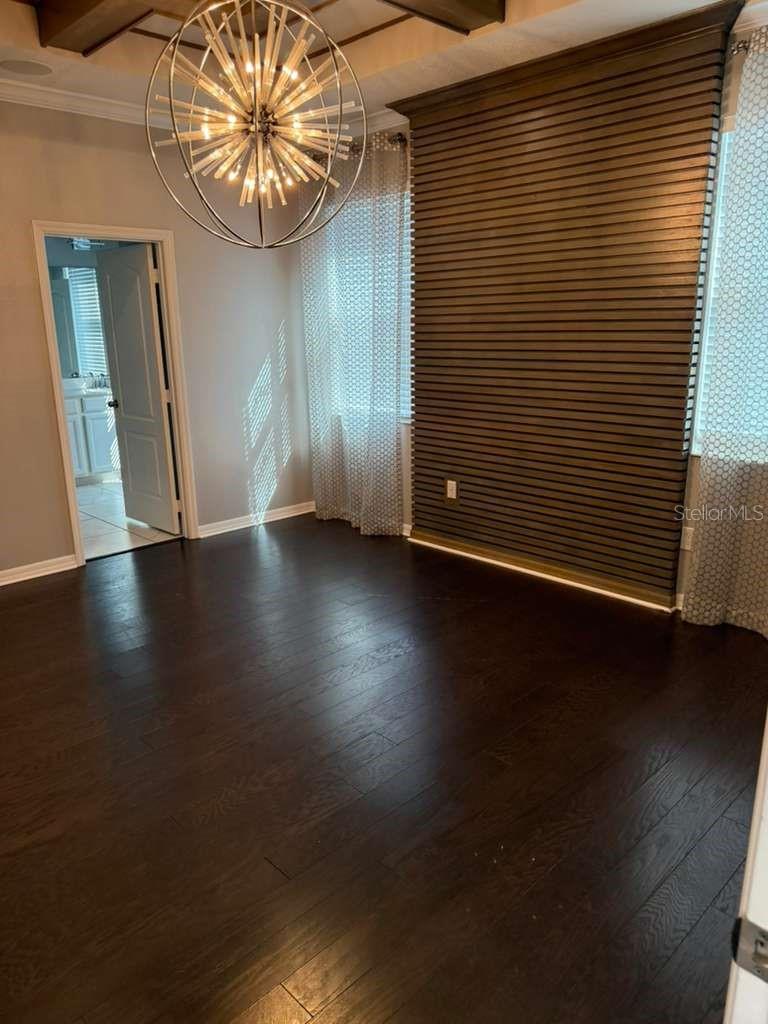 Image 15 of 37 For 1301 Clear Brook Pl