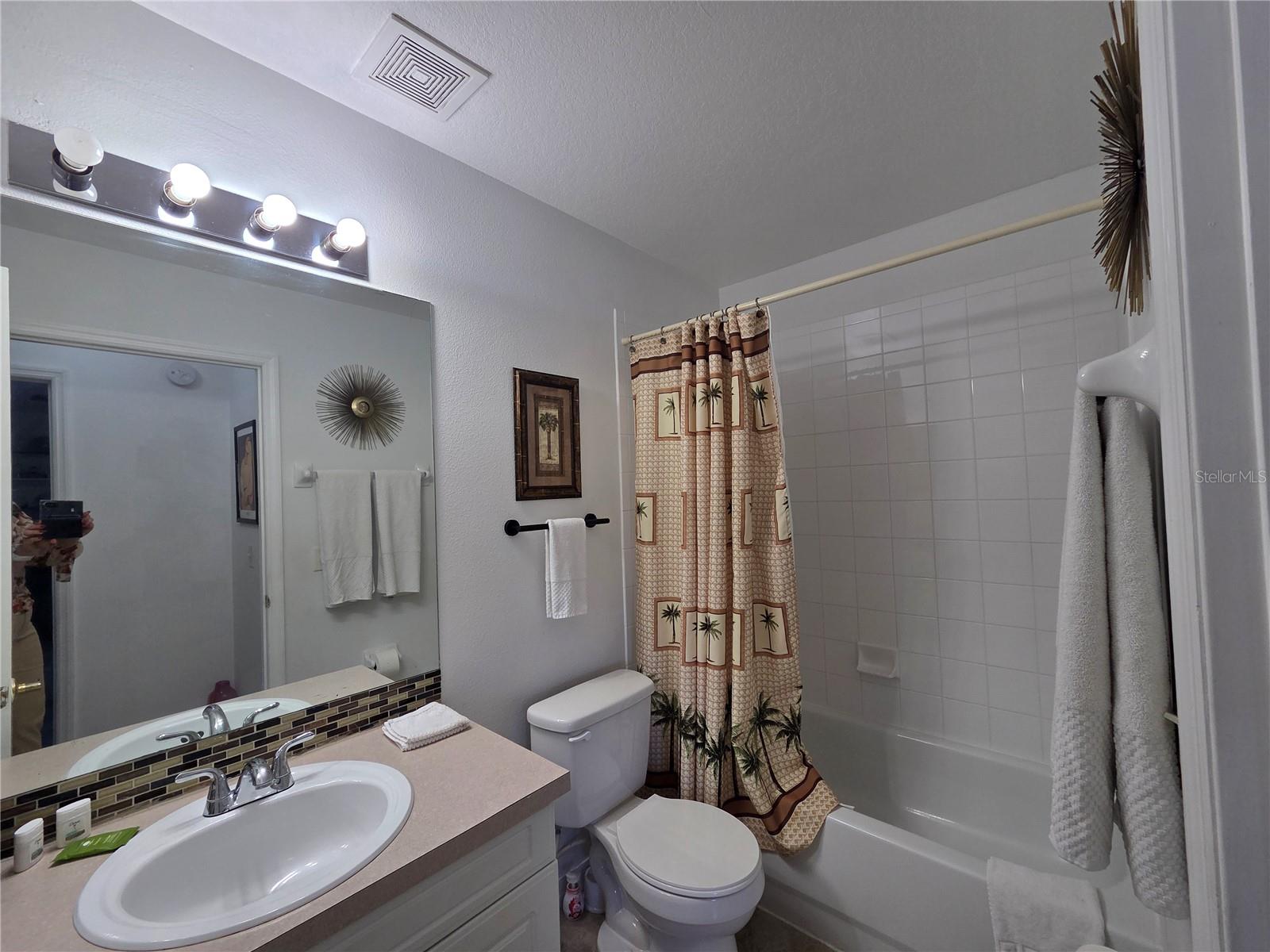 Image 6 of 25 For 803 Caribbean Drive  B