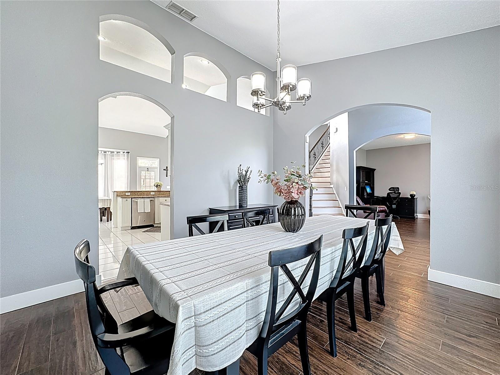 Image 13 of 55 For 541 Green Park Court