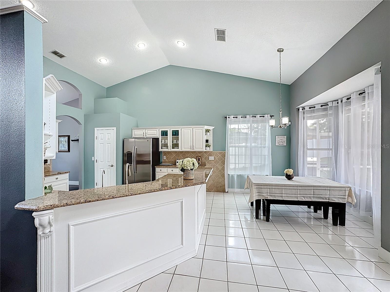 Image 23 of 55 For 541 Green Park Court