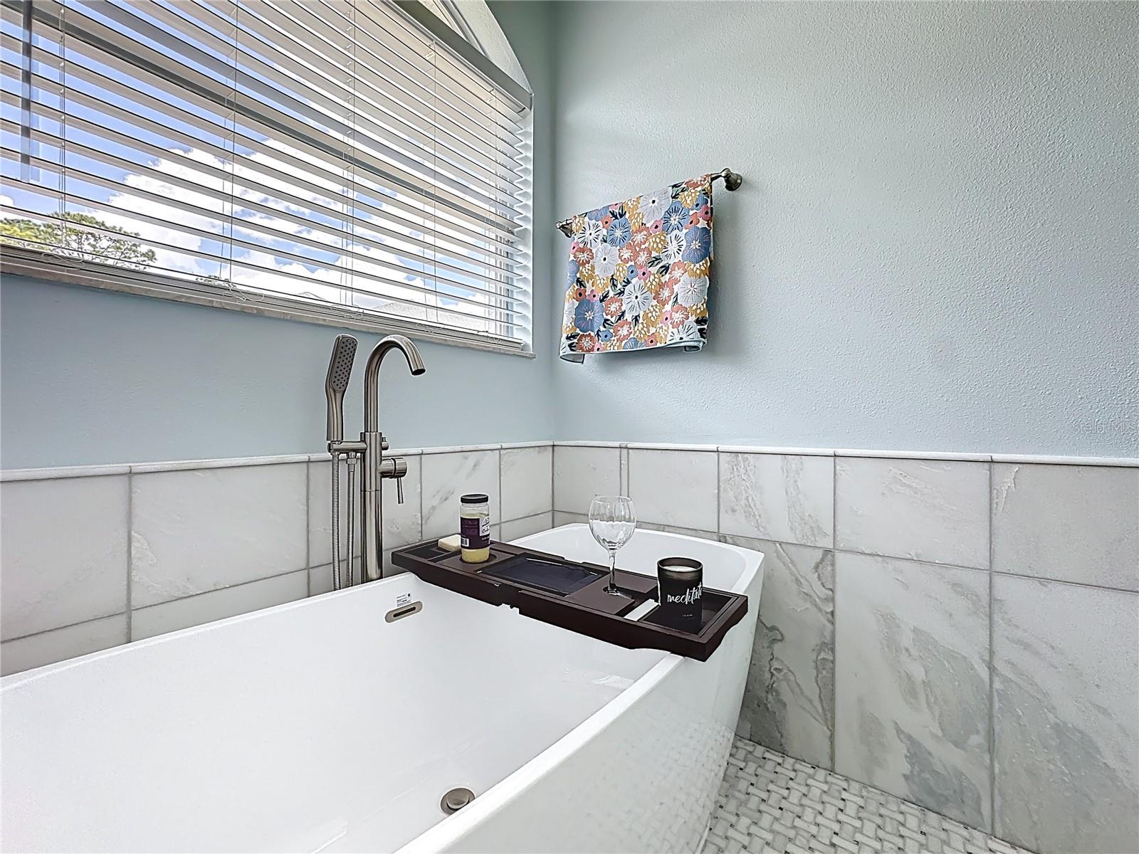 Image 35 of 55 For 541 Green Park Court