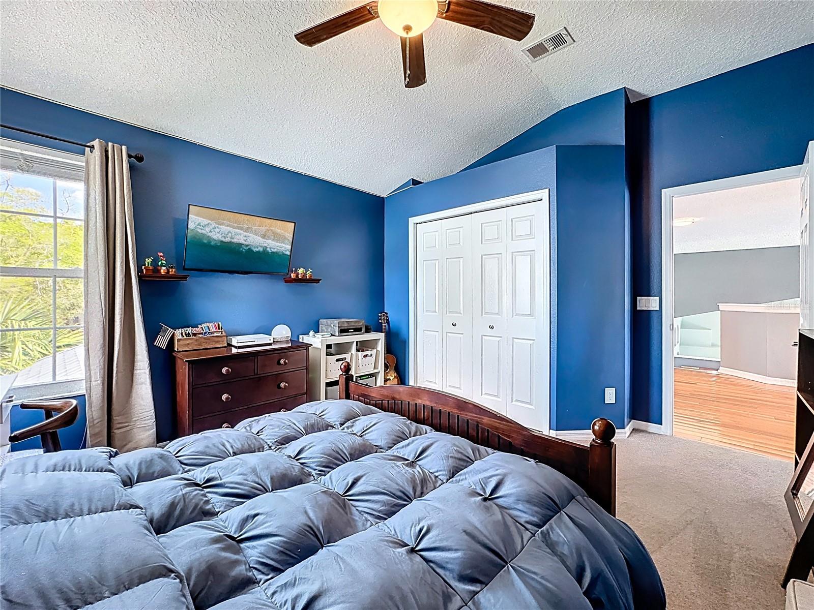 Image 38 of 55 For 541 Green Park Court