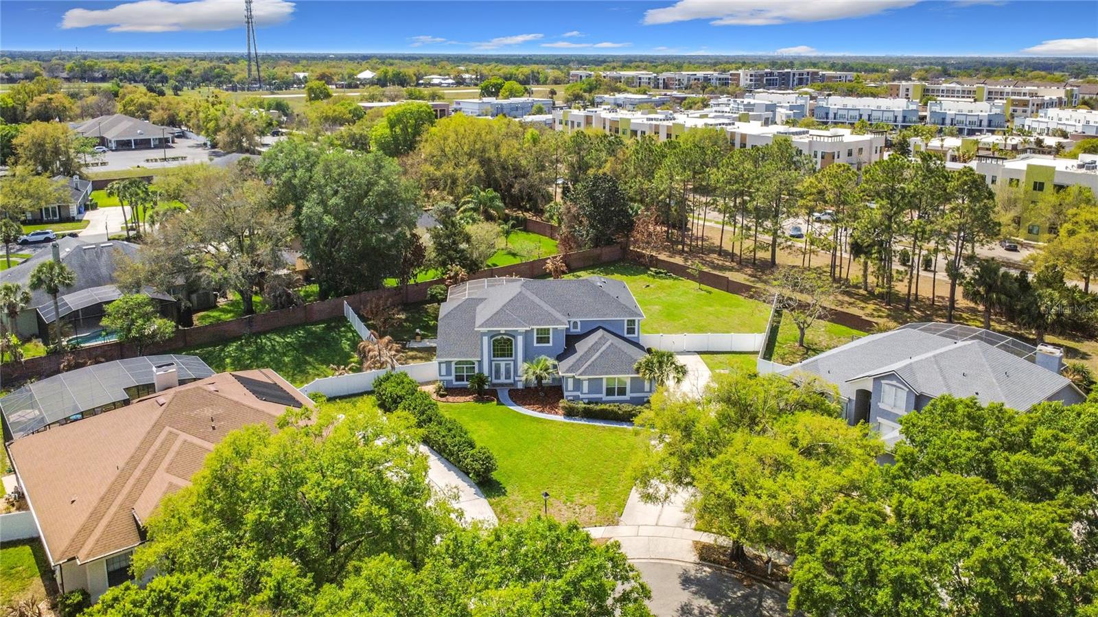 Image 4 of 55 For 541 Green Park Court