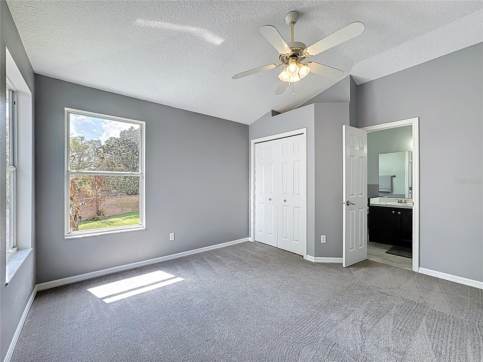 Image 42 of 55 For 541 Green Park Court