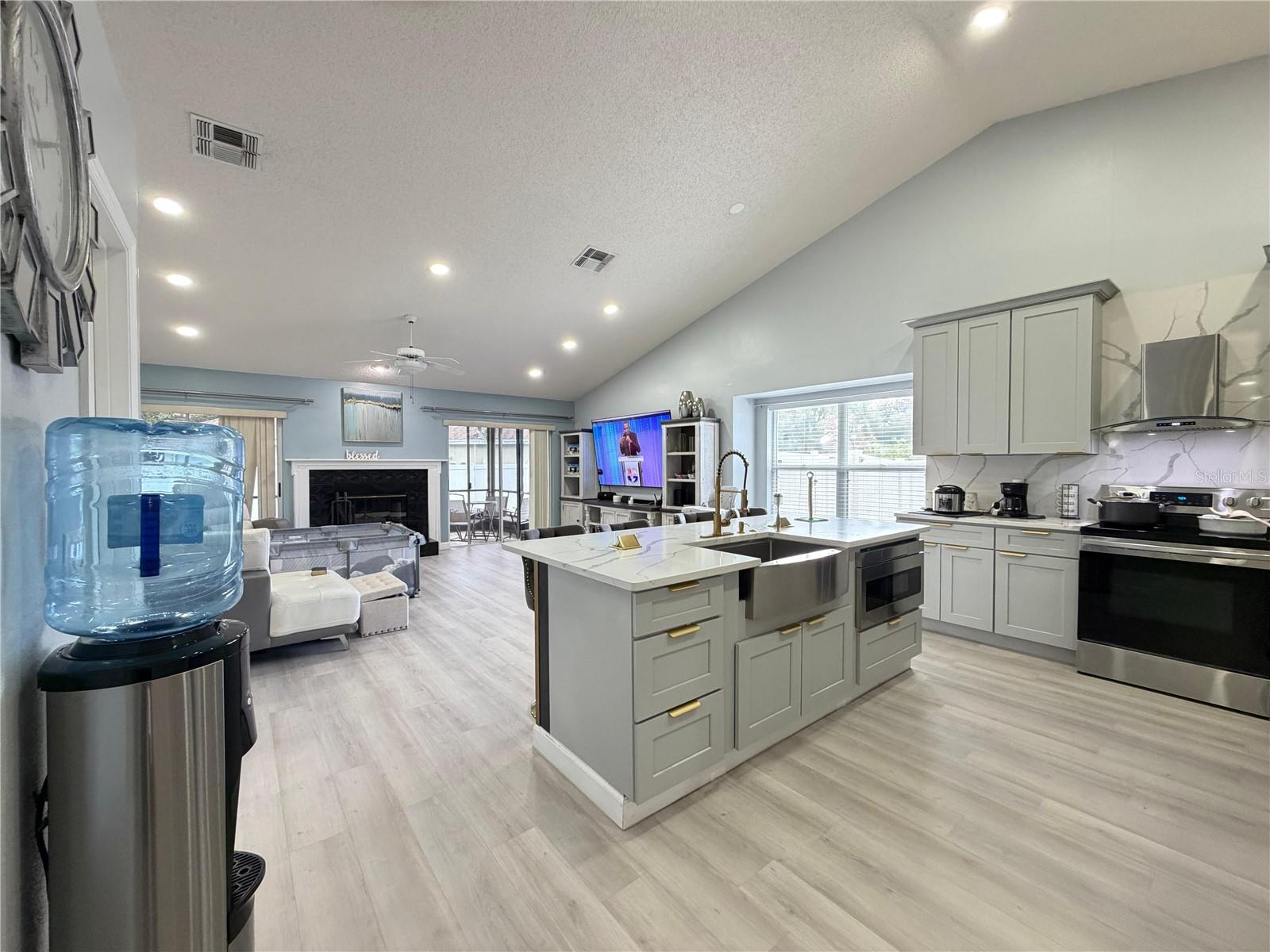 Image 10 of 27 For 1029 Surge Court