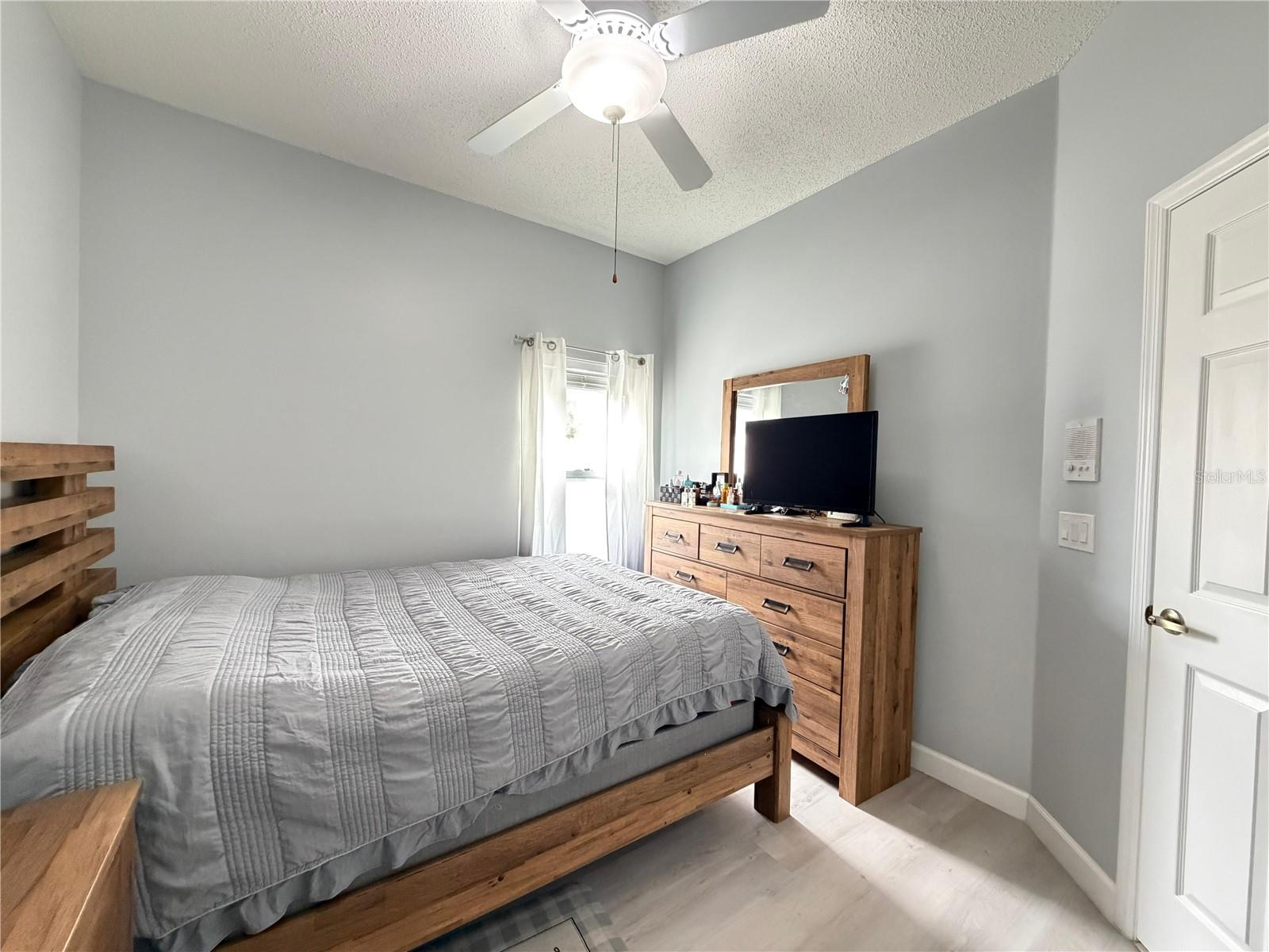 Image 20 of 27 For 1029 Surge Court