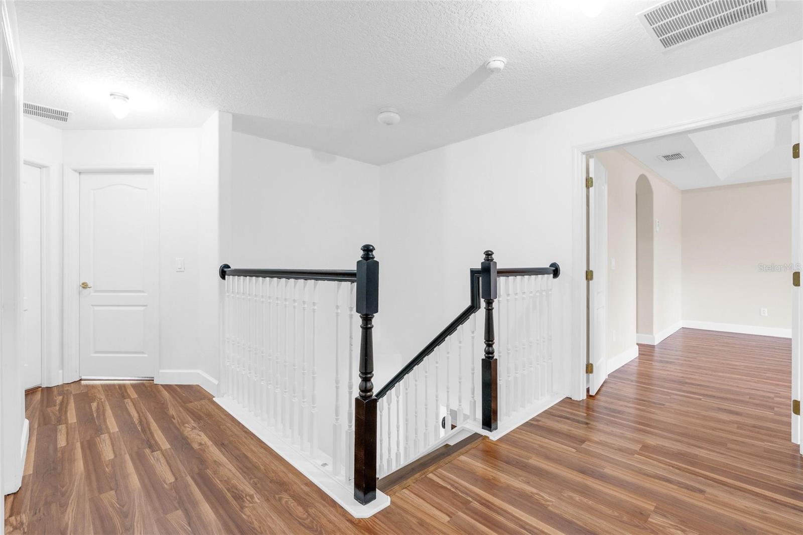 Image 27 of 67 For 13066 Hatherton Circle