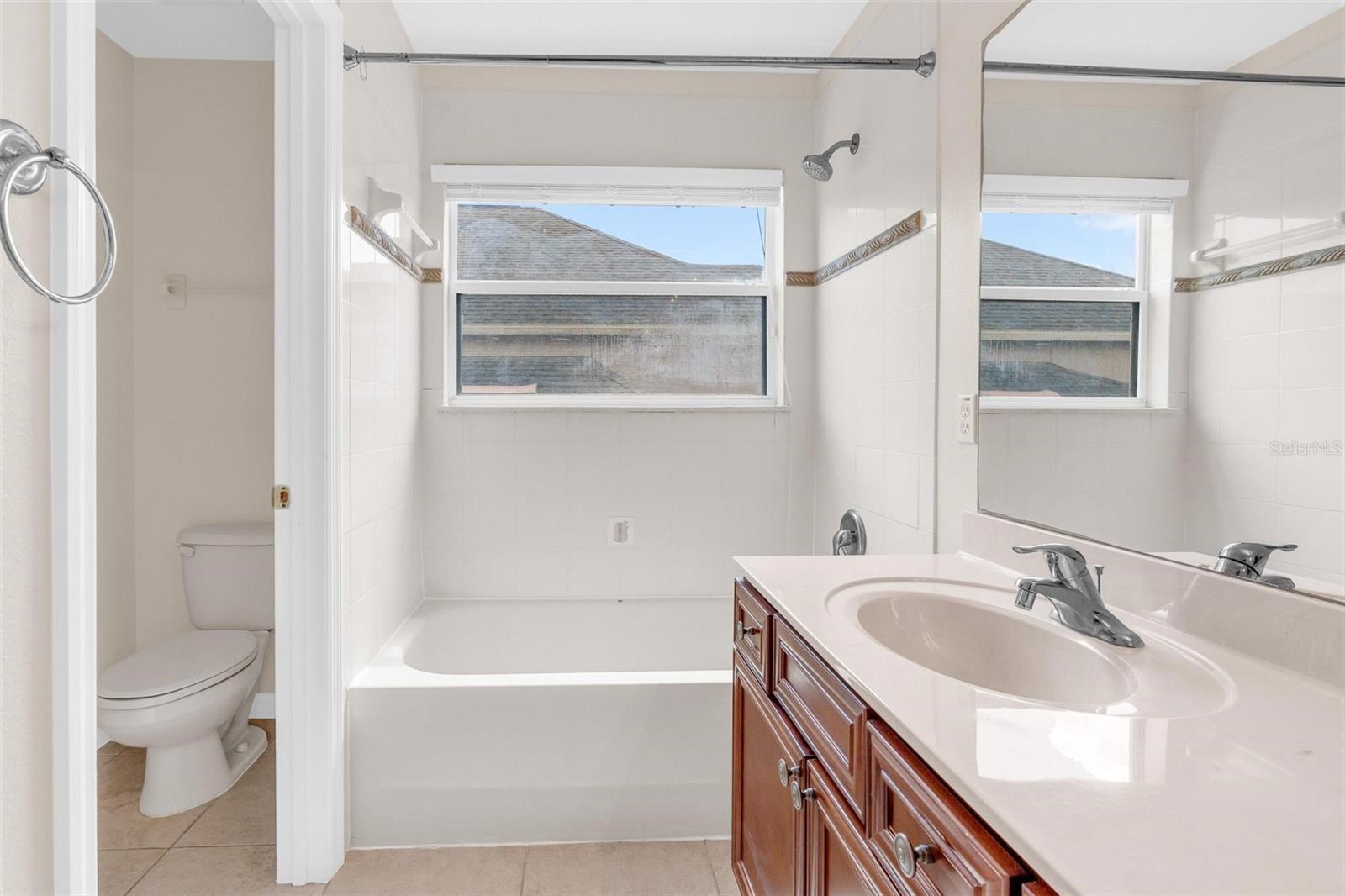 Image 32 of 67 For 13066 Hatherton Circle