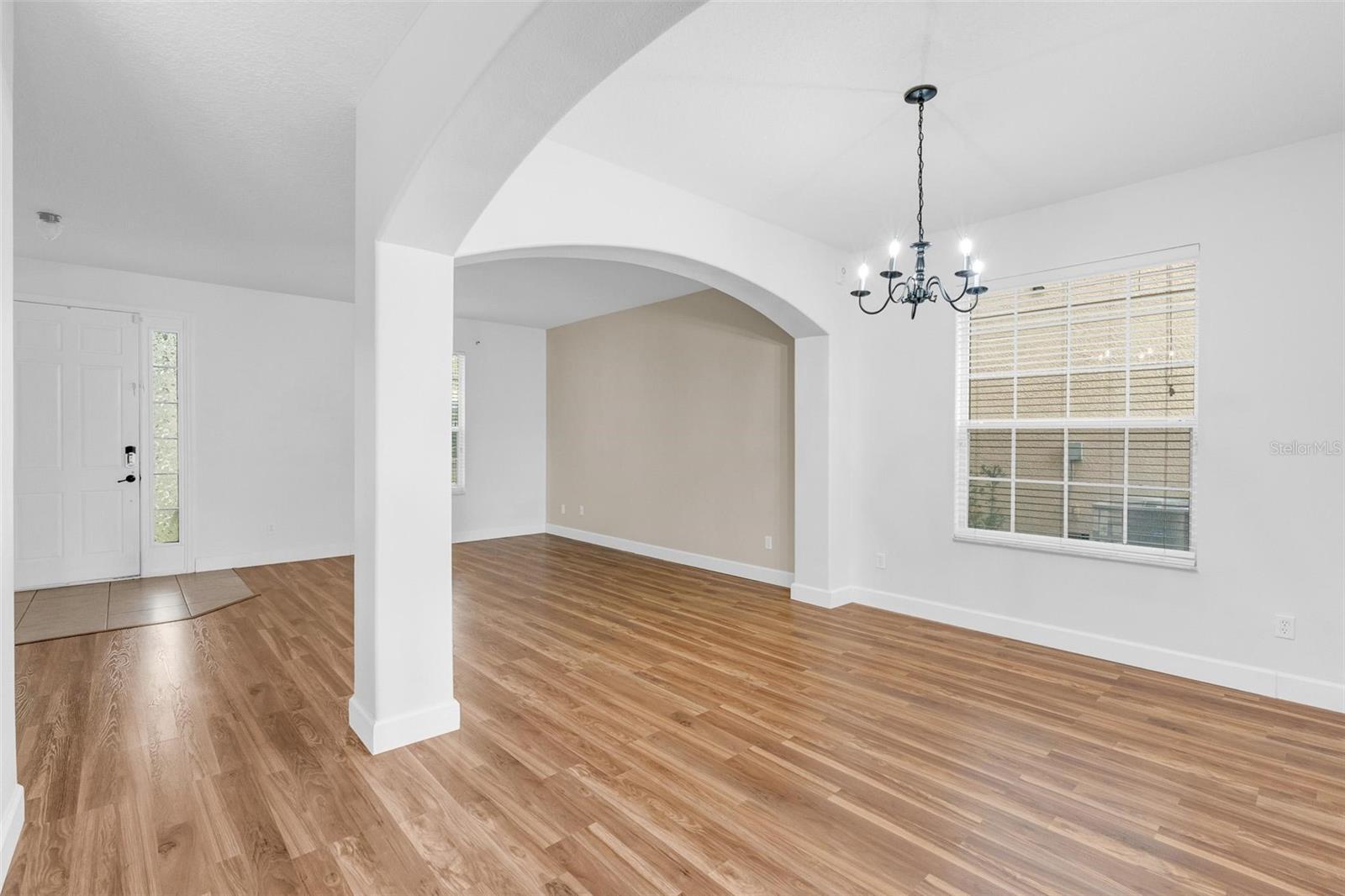 Image 6 of 67 For 13066 Hatherton Circle