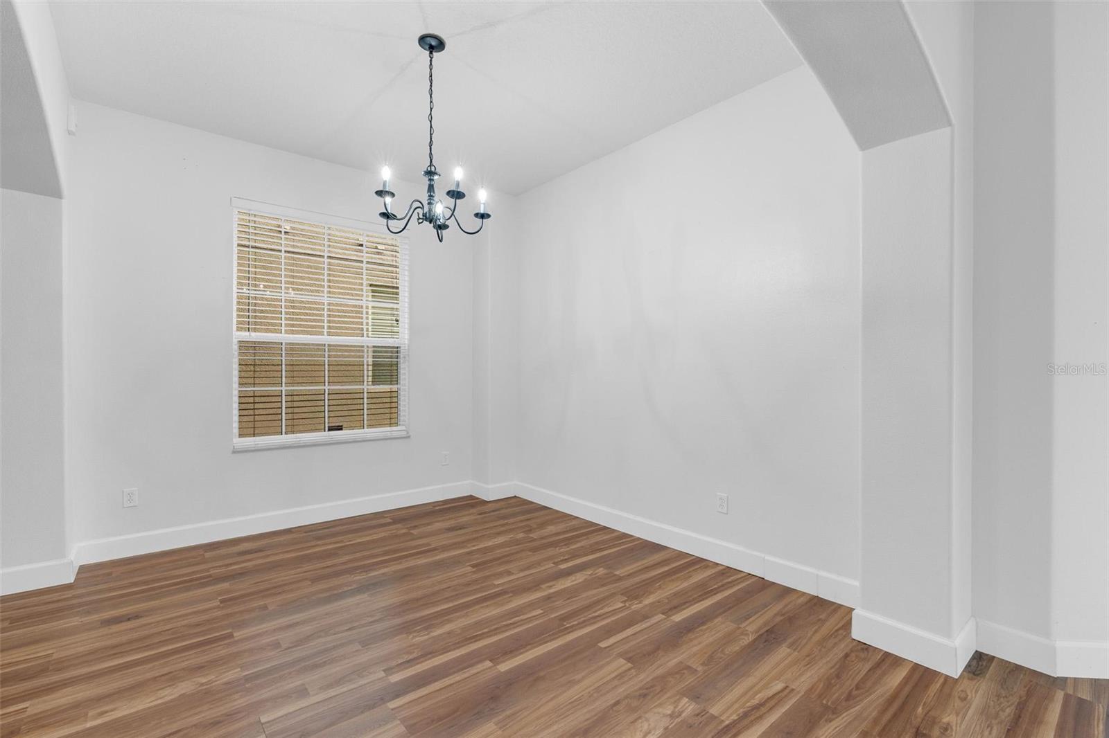 Image 9 of 67 For 13066 Hatherton Circle