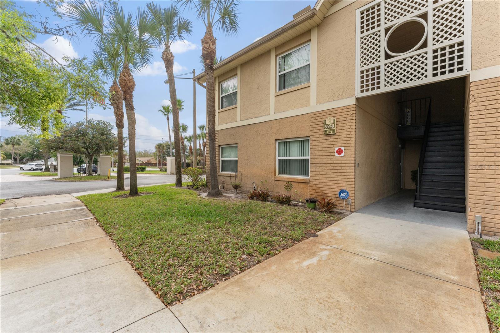 Image 2 of 29 For 9950 Turf Way 4