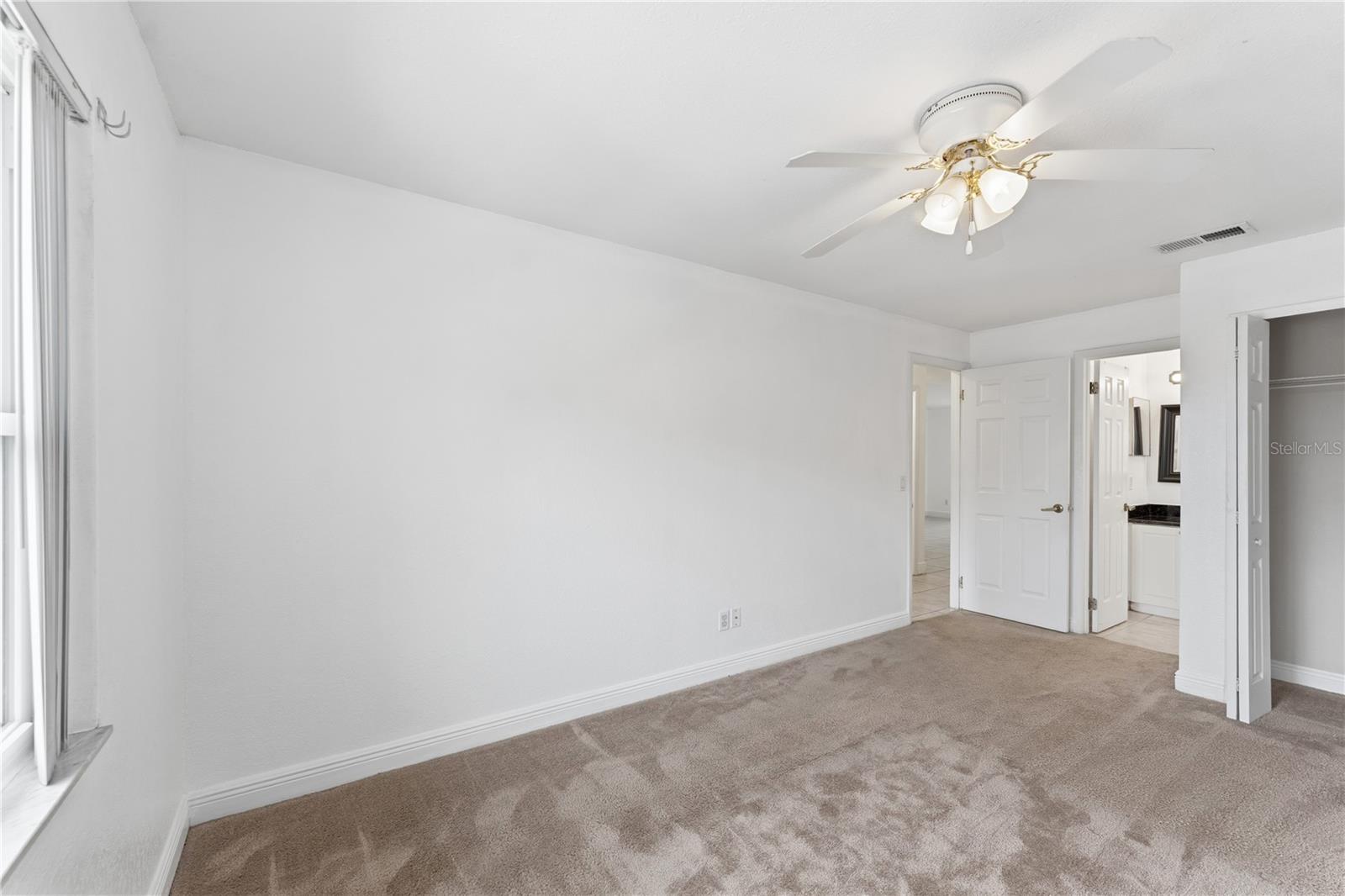 Image 25 of 29 For 9950 Turf Way 4