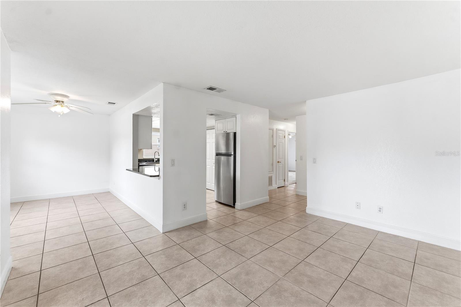 Image 8 of 29 For 9950 Turf Way 4