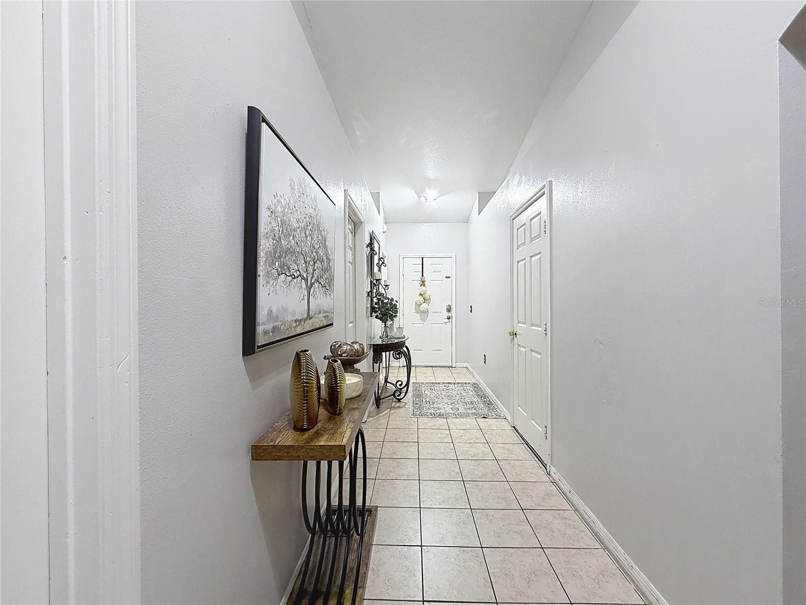 Image 2 of 32 For 522-524 Imperial Place