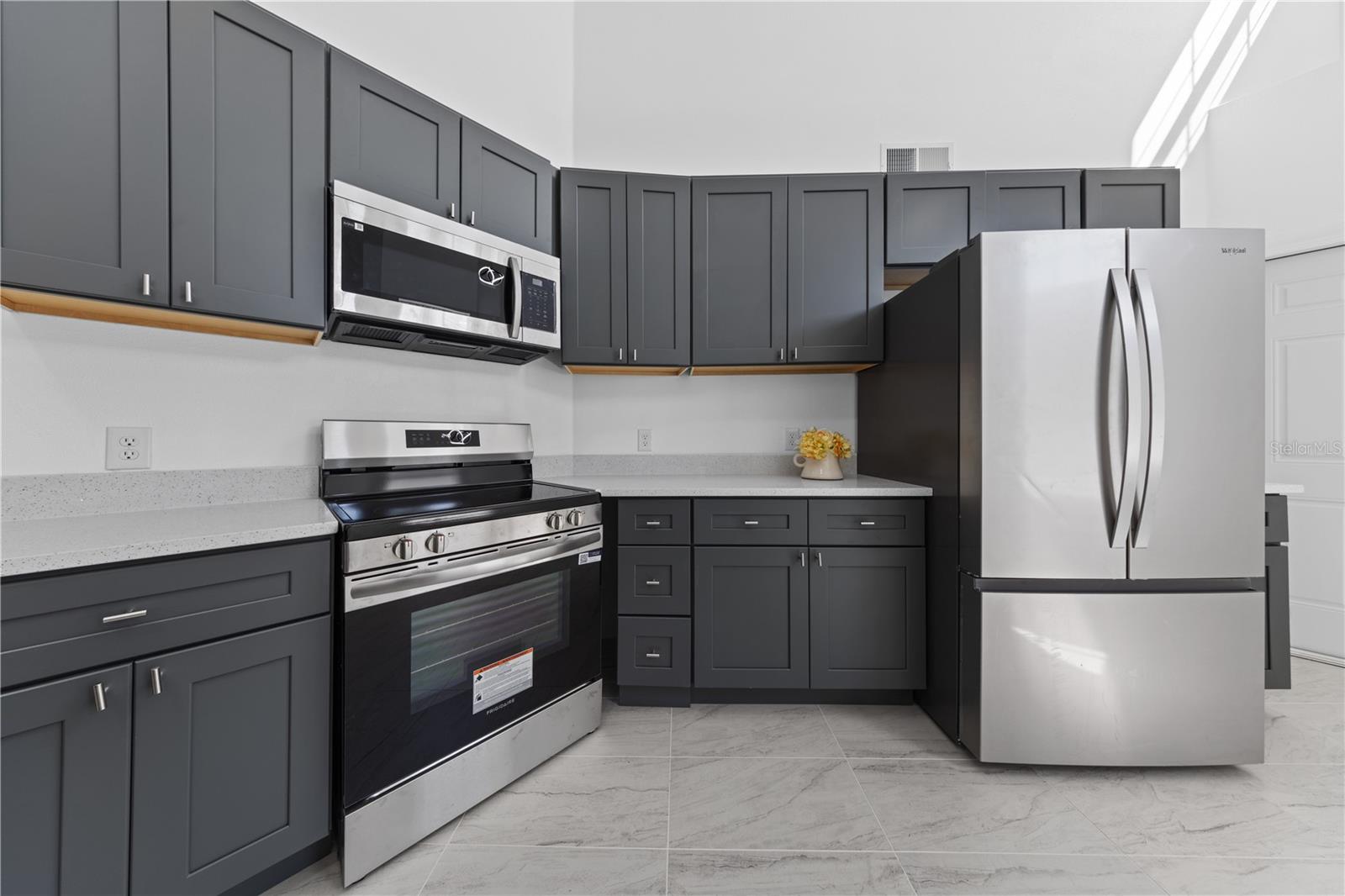 Image 13 of 66 For 449 Majesty Drive