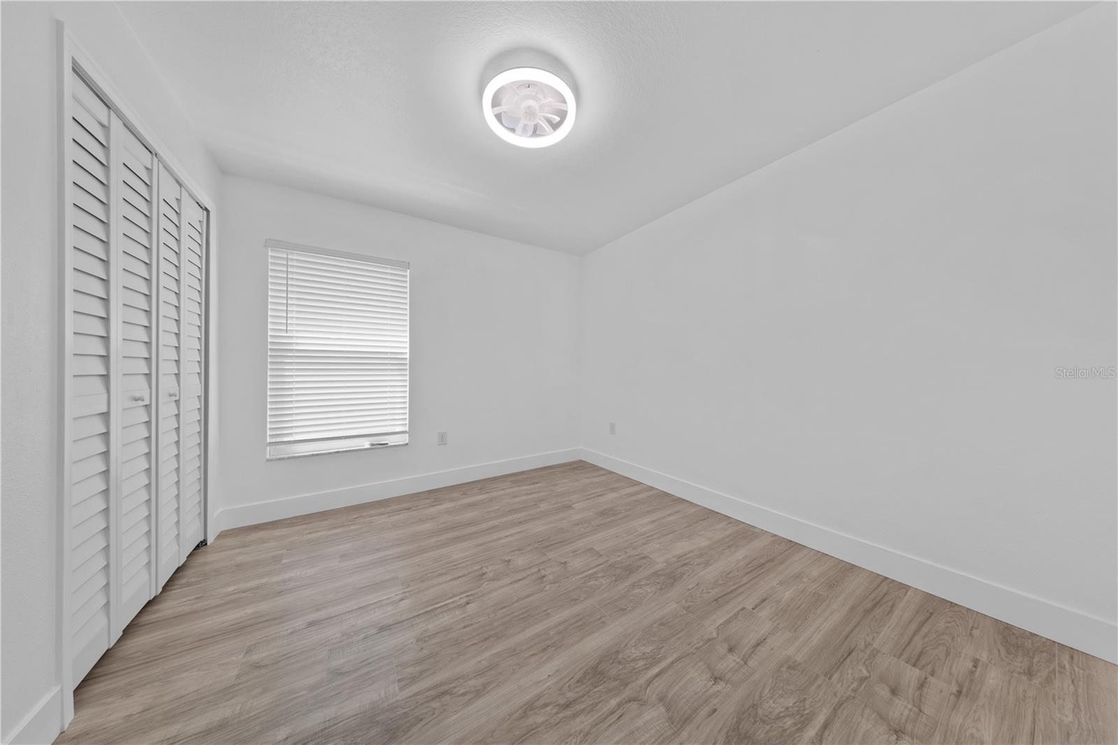 Image 17 of 66 For 449 Majesty Drive