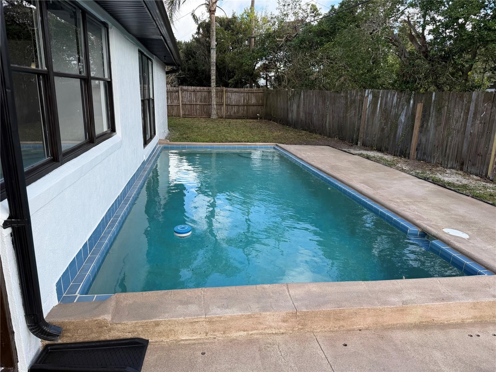 Image 16 of 17 For 4235 Edgewater Drive