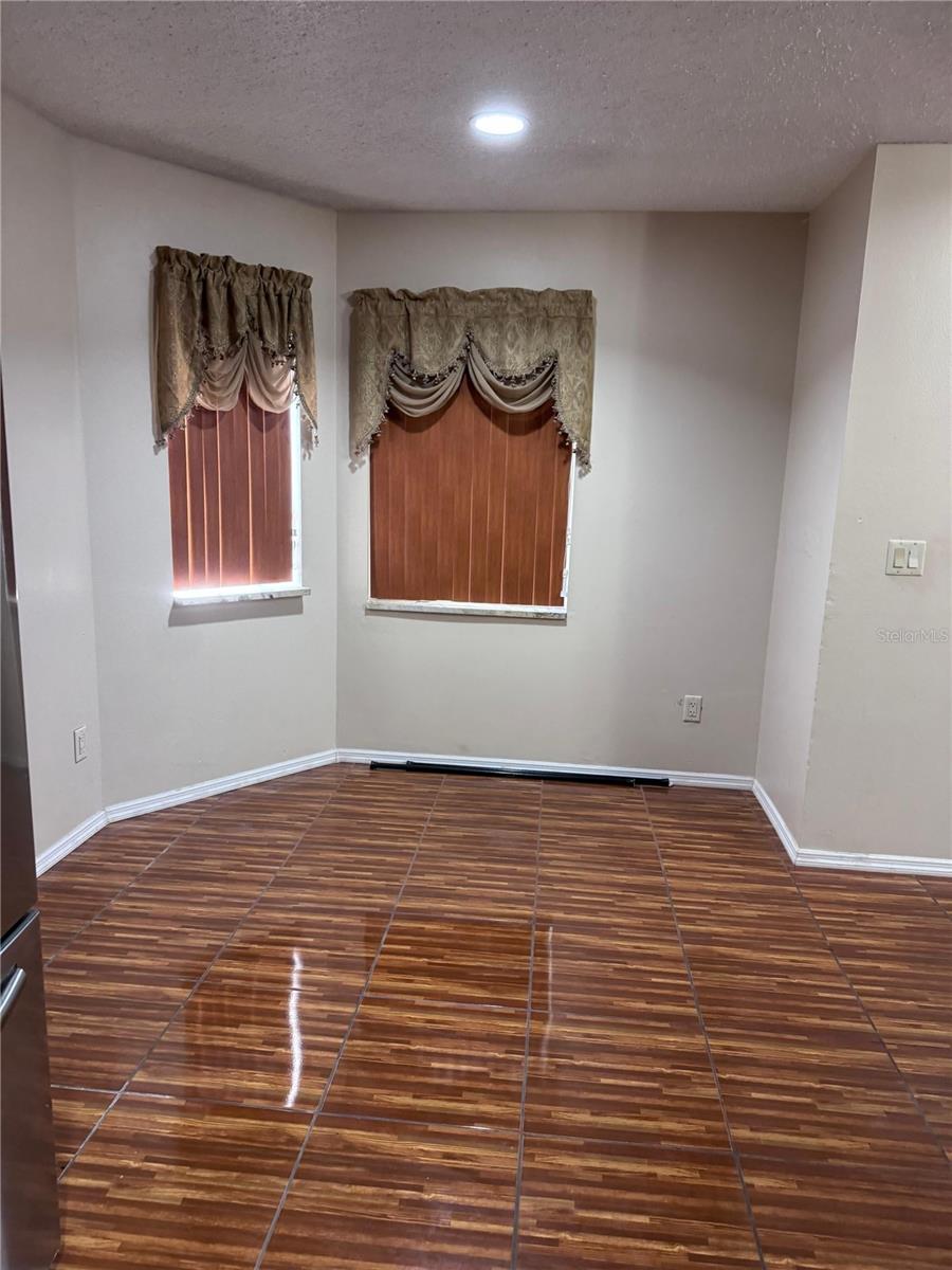 Image 10 of 26 For 138 Pinewood Circle