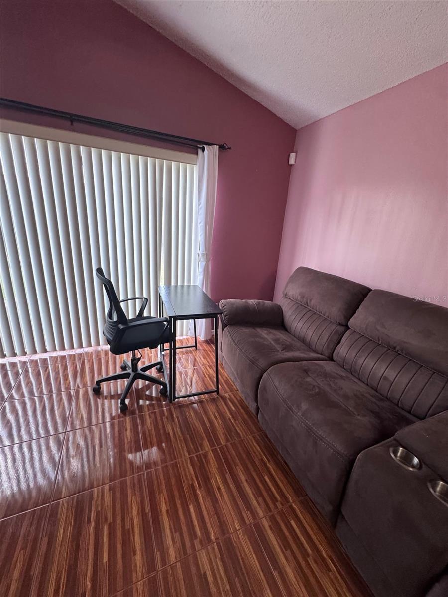 Image 5 of 26 For 138 Pinewood Circle