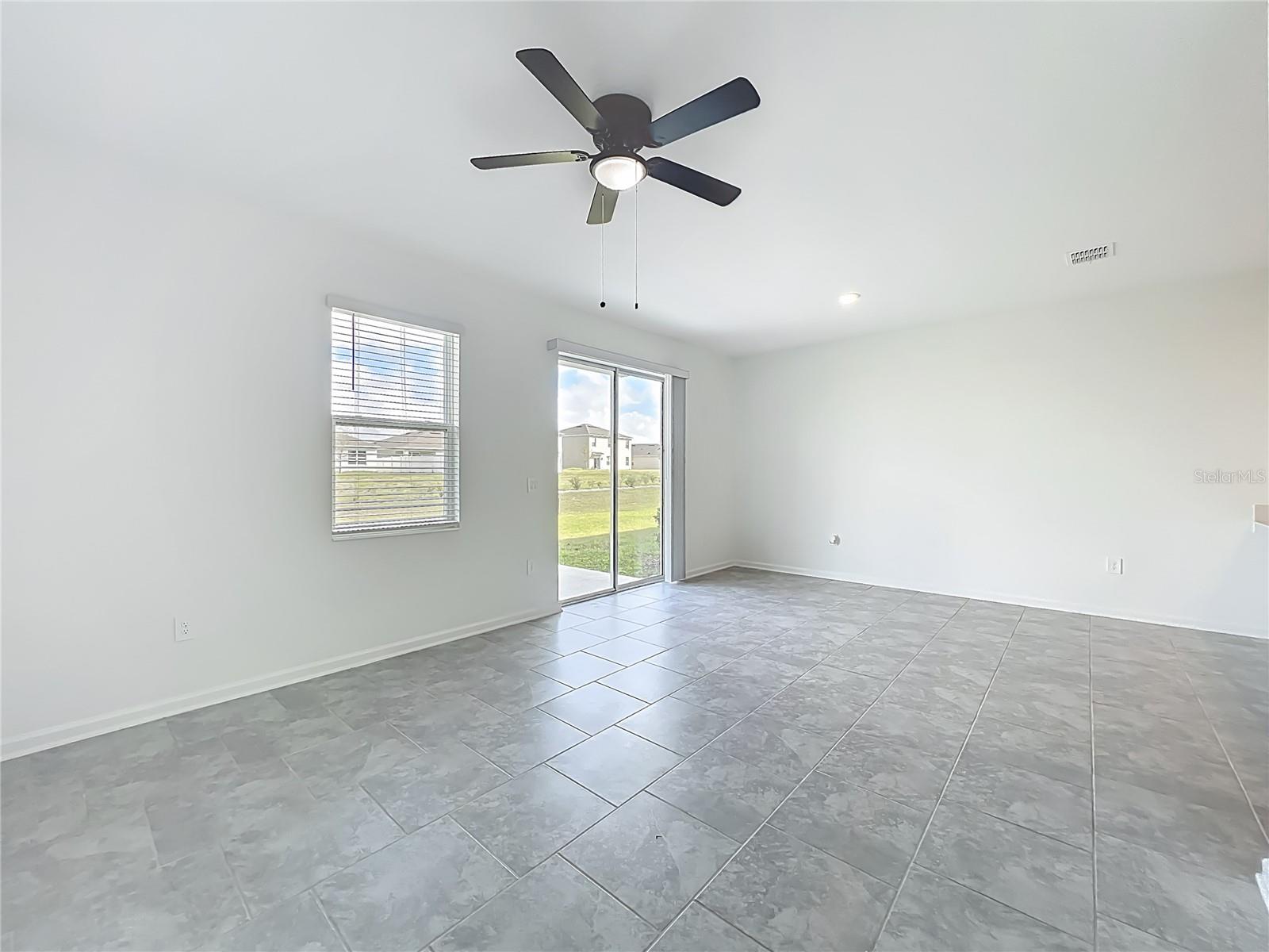 Image 15 of 48 For 3185 Laurent Loop