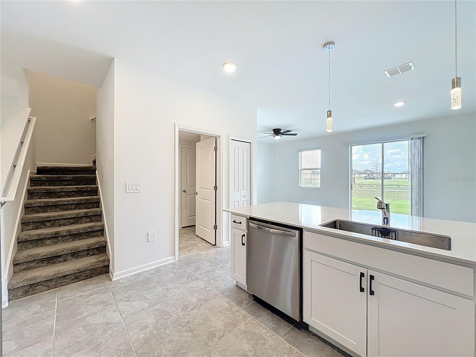 Image 16 of 48 For 3185 Laurent Loop