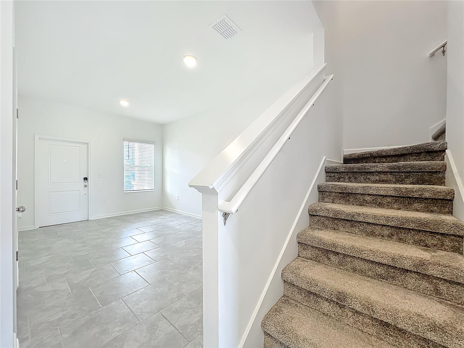 Image 19 of 48 For 3185 Laurent Loop