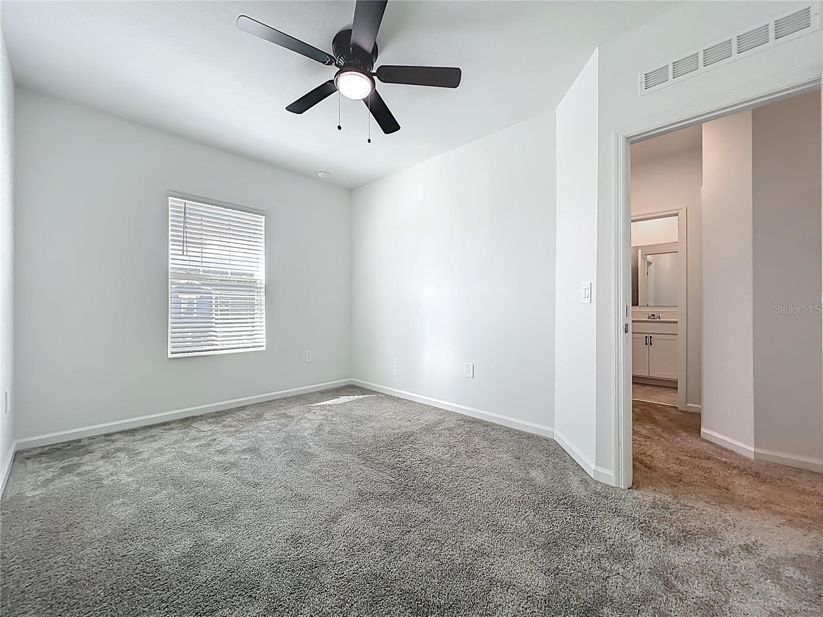 Image 28 of 48 For 3185 Laurent Loop