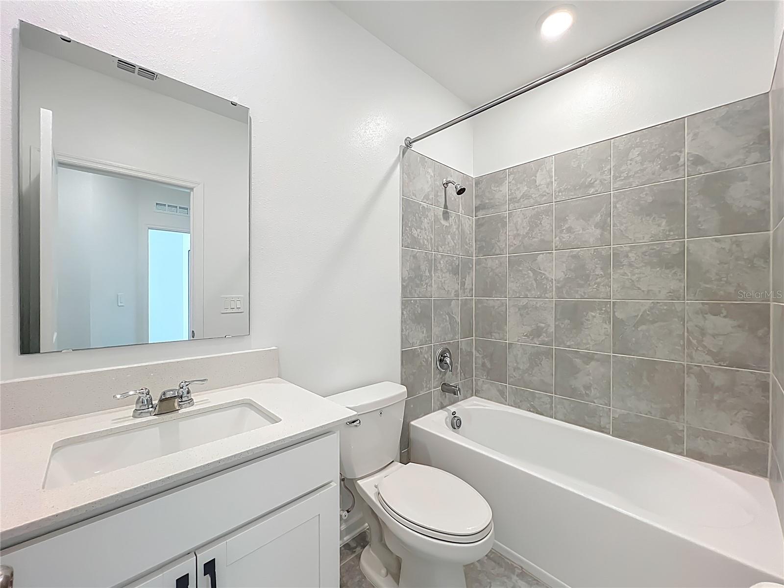 Image 30 of 48 For 3185 Laurent Loop