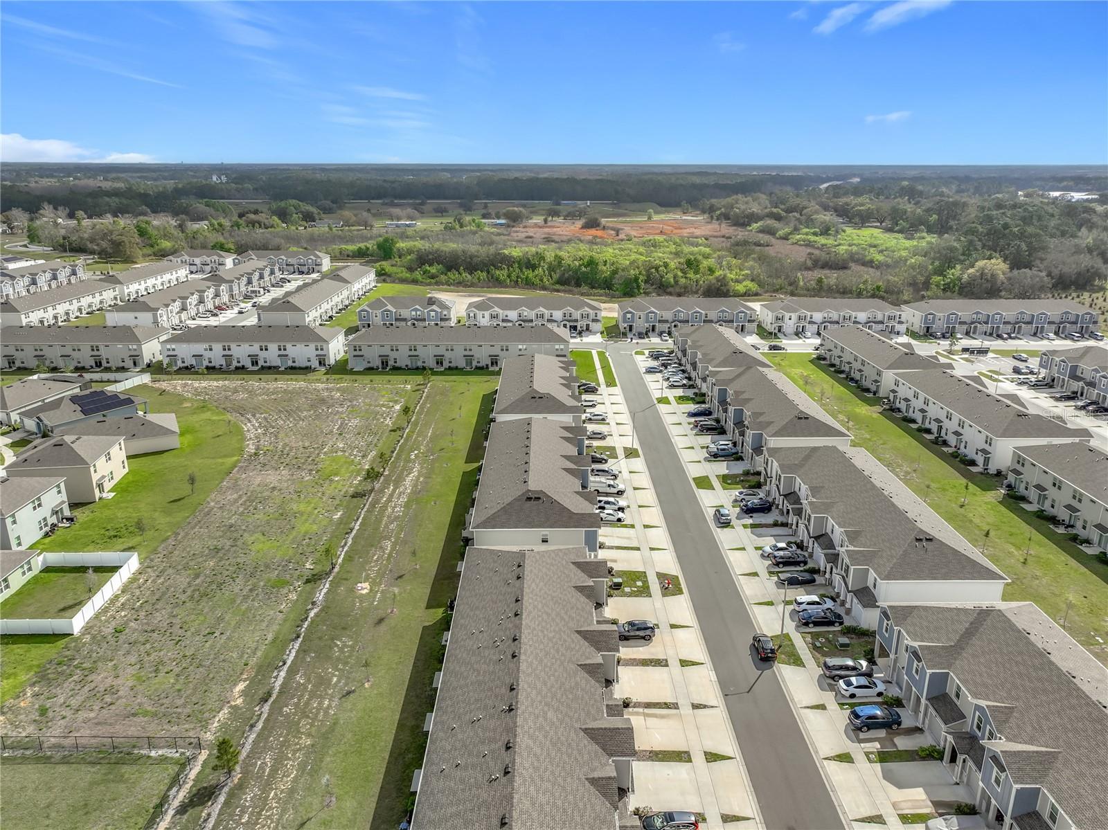 Image 40 of 48 For 3185 Laurent Loop