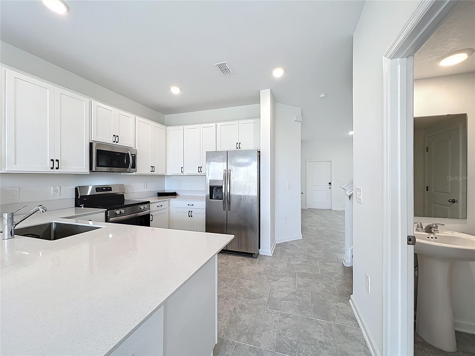 Image 8 of 48 For 3185 Laurent Loop