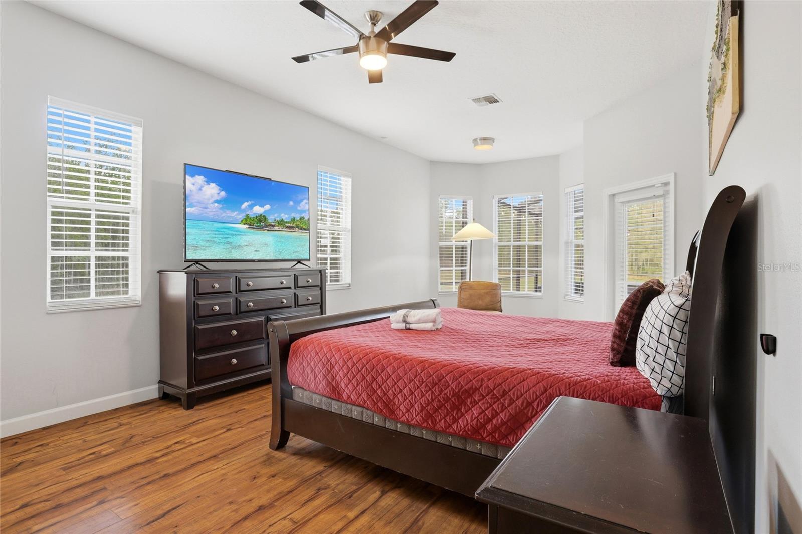 Image 29 of 98 For 4111 Foxtail Court