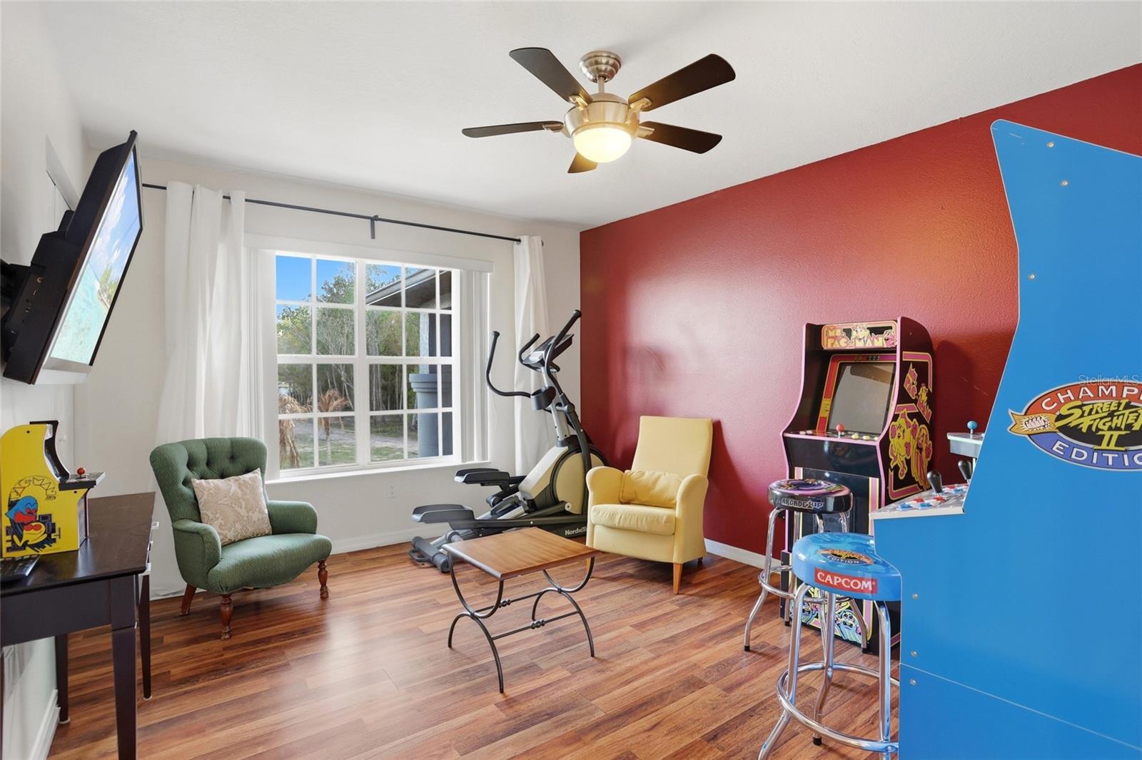 Image 52 of 98 For 4111 Foxtail Court