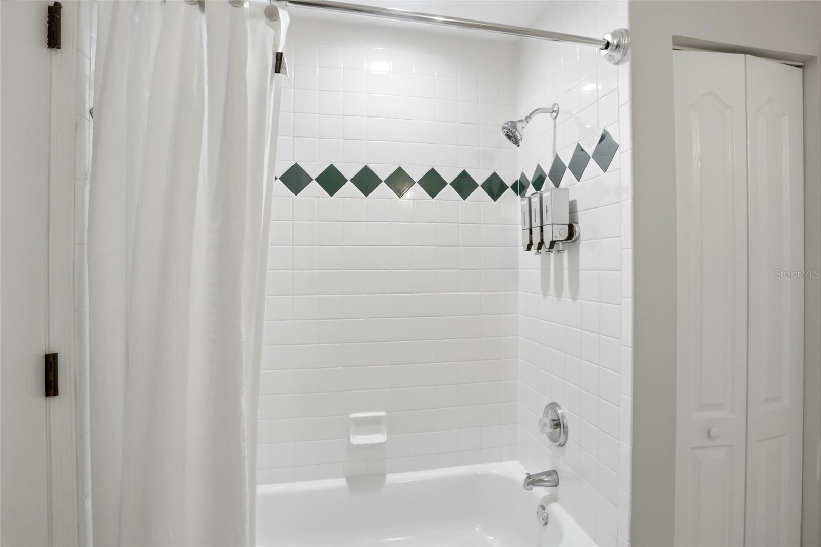 Image 56 of 98 For 4111 Foxtail Court