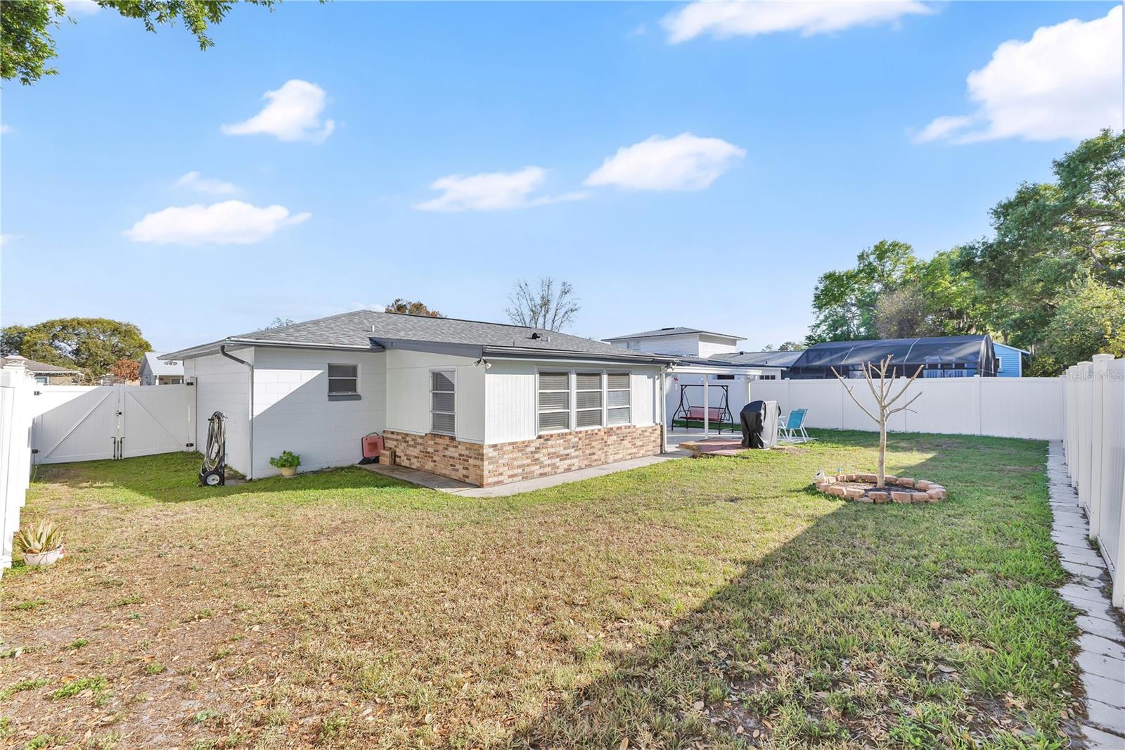 Image 22 of 31 For 2438 Sable Drive