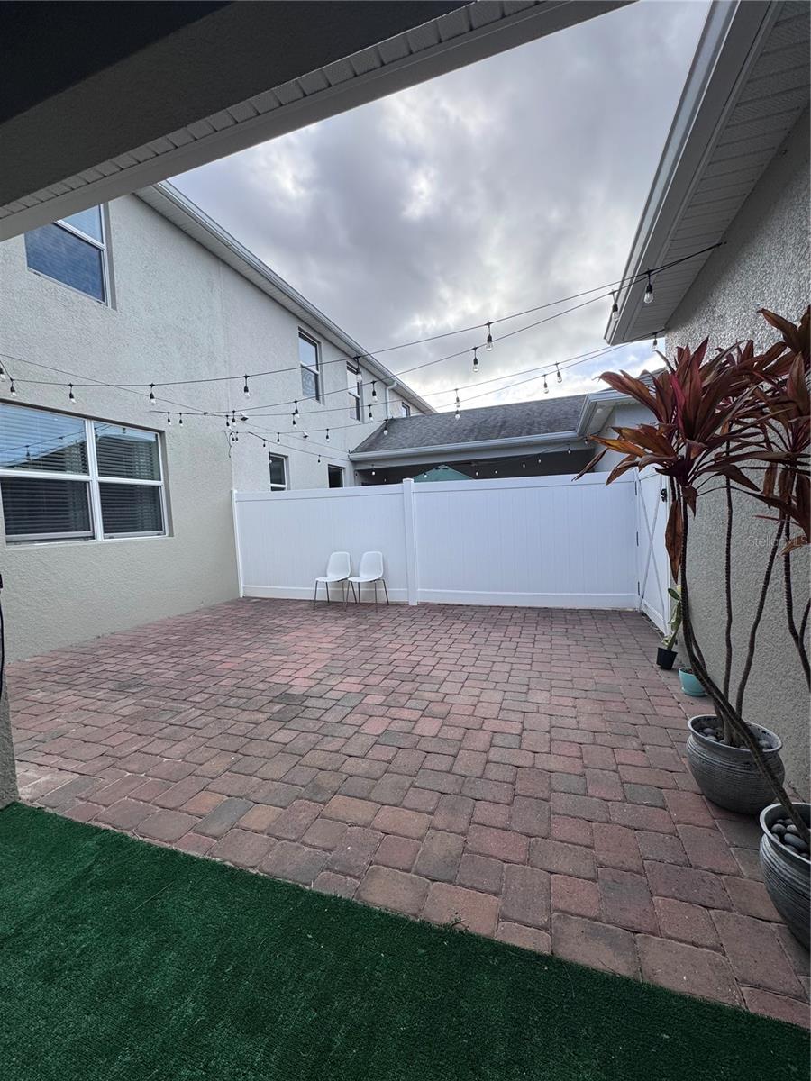 Image 21 of 29 For 12036 Sonnet Avenue