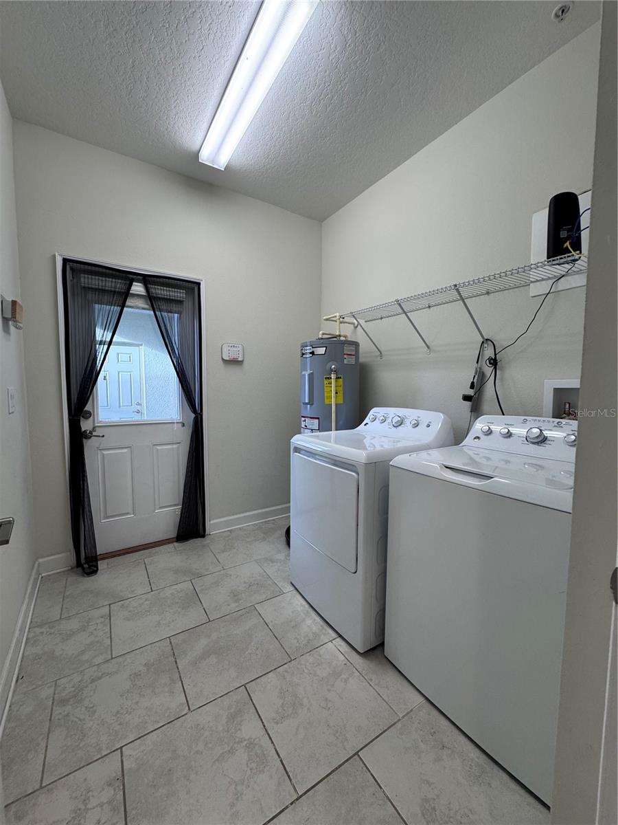 Image 23 of 29 For 12036 Sonnet Avenue