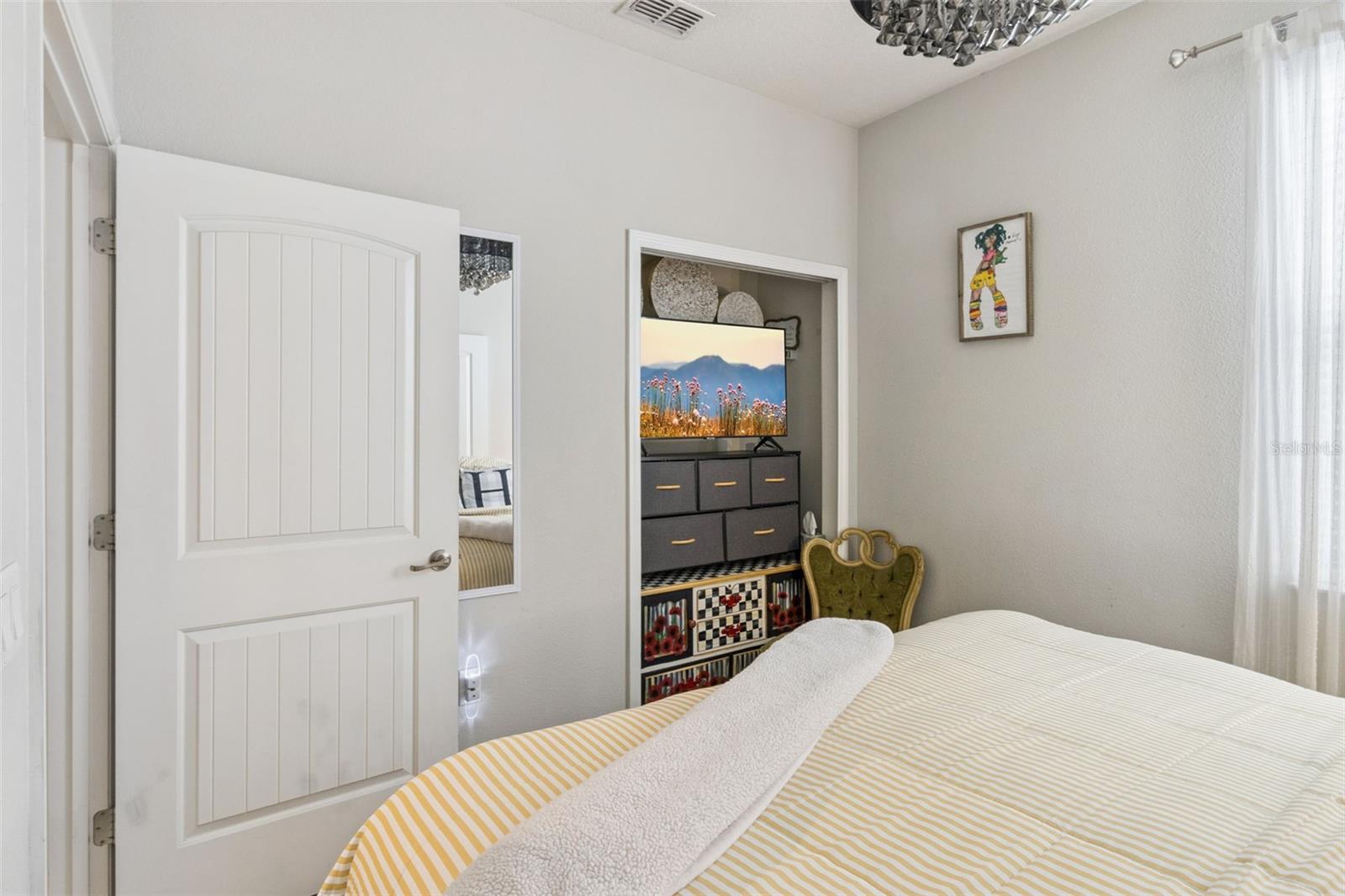 Image 22 of 53 For 545 Cantabria Drive