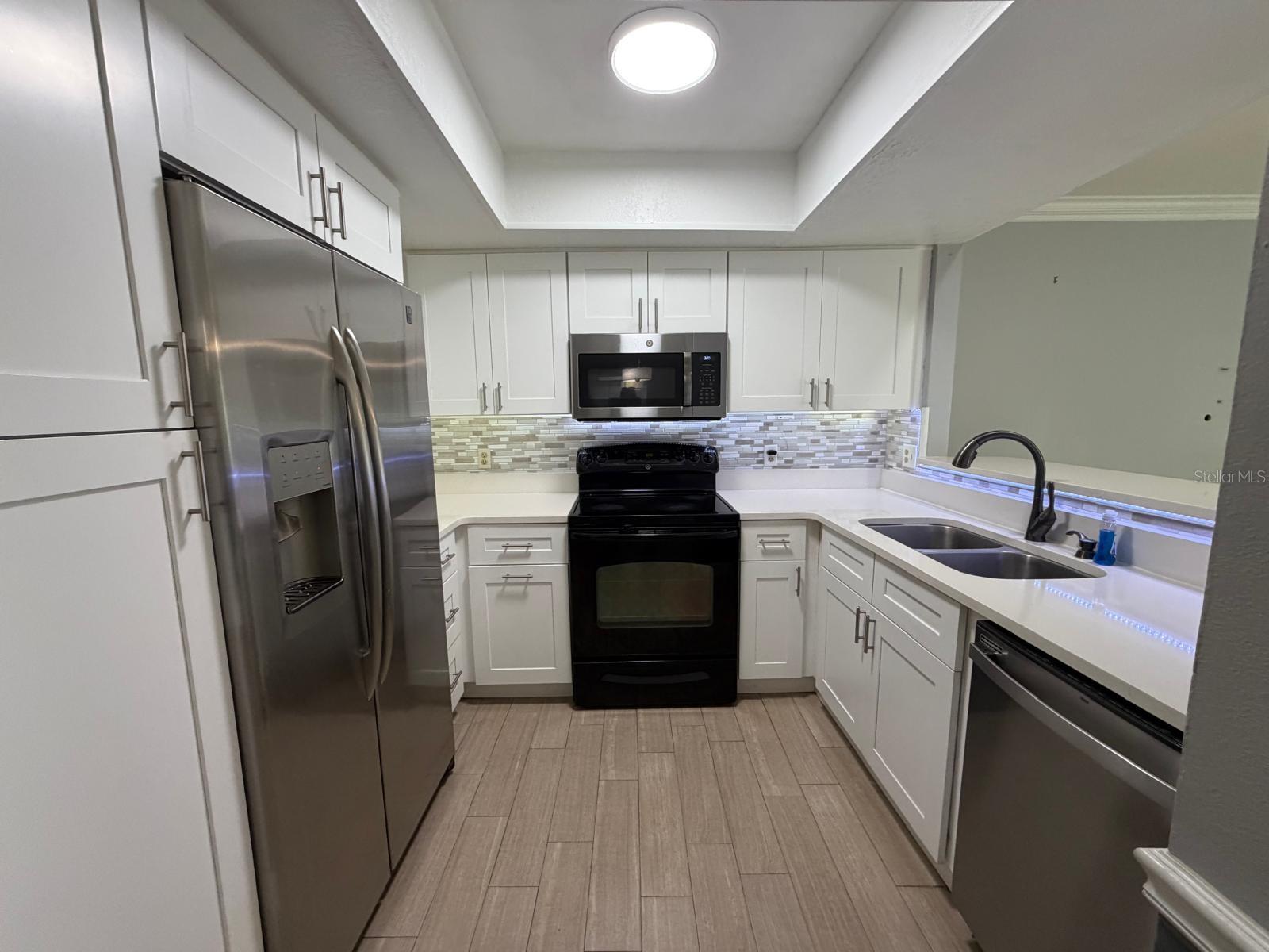 Image 11 of 37 For 2412 Summerfield Place