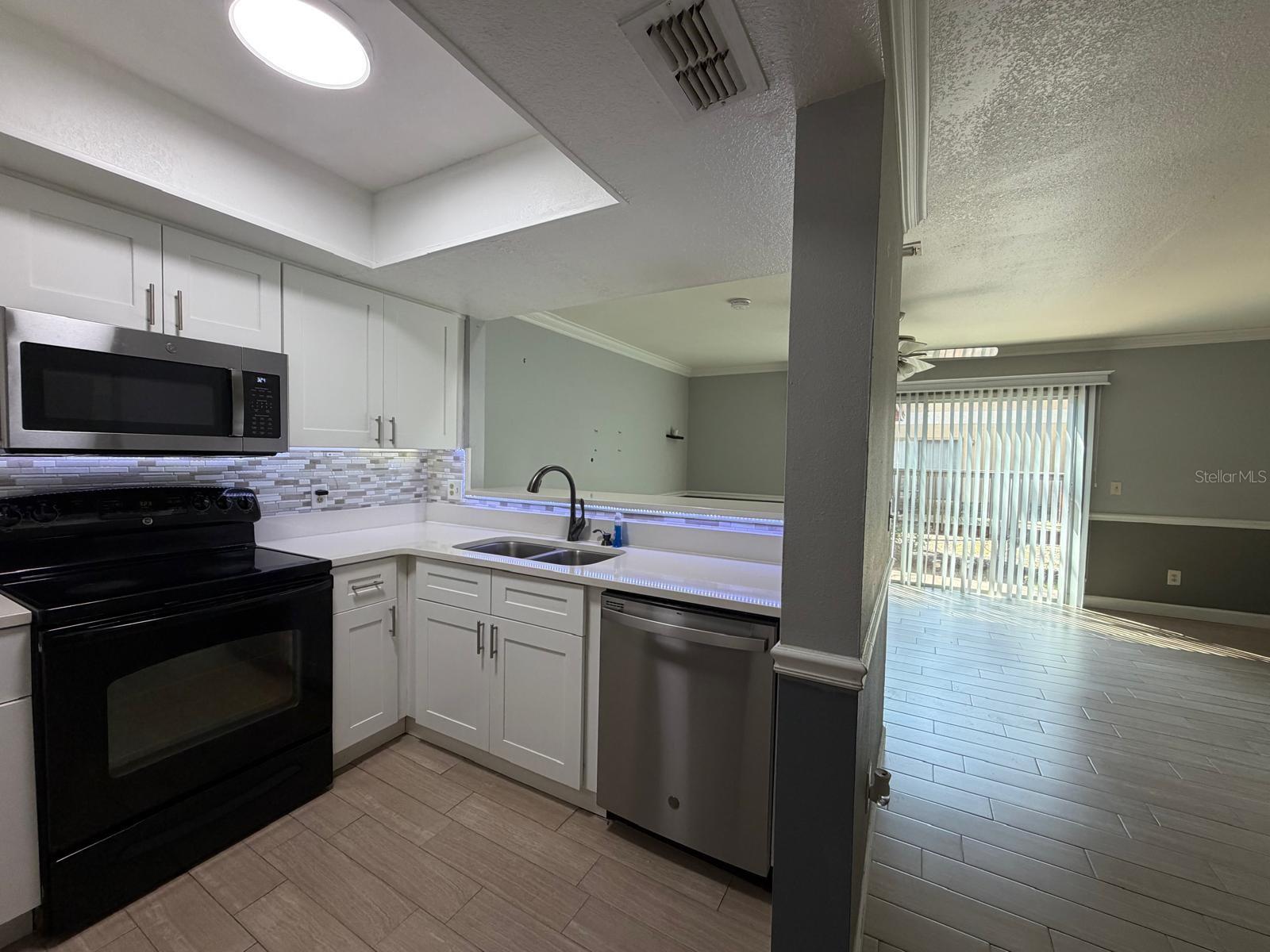 Image 13 of 37 For 2412 Summerfield Place