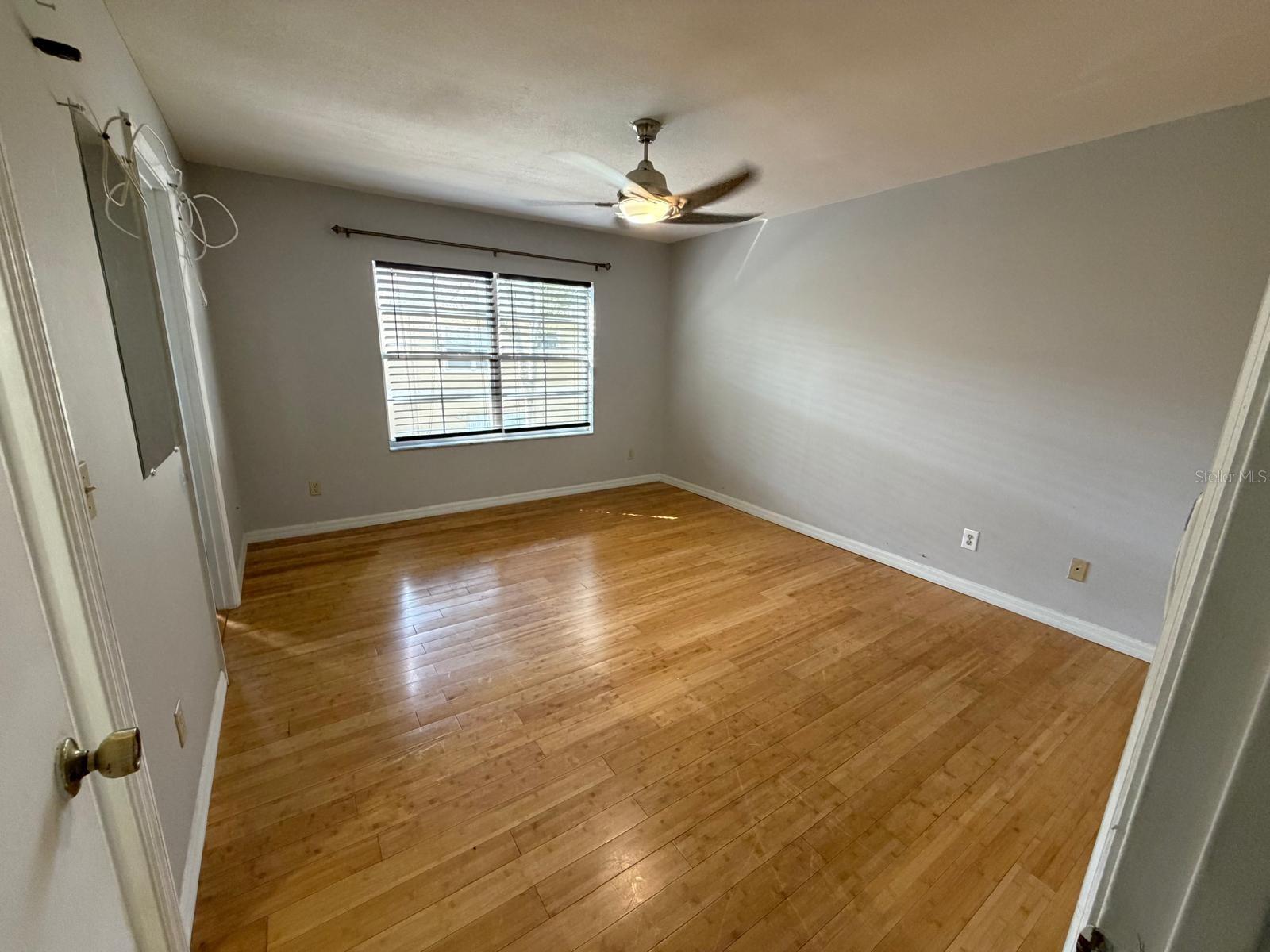 Image 23 of 37 For 2412 Summerfield Place