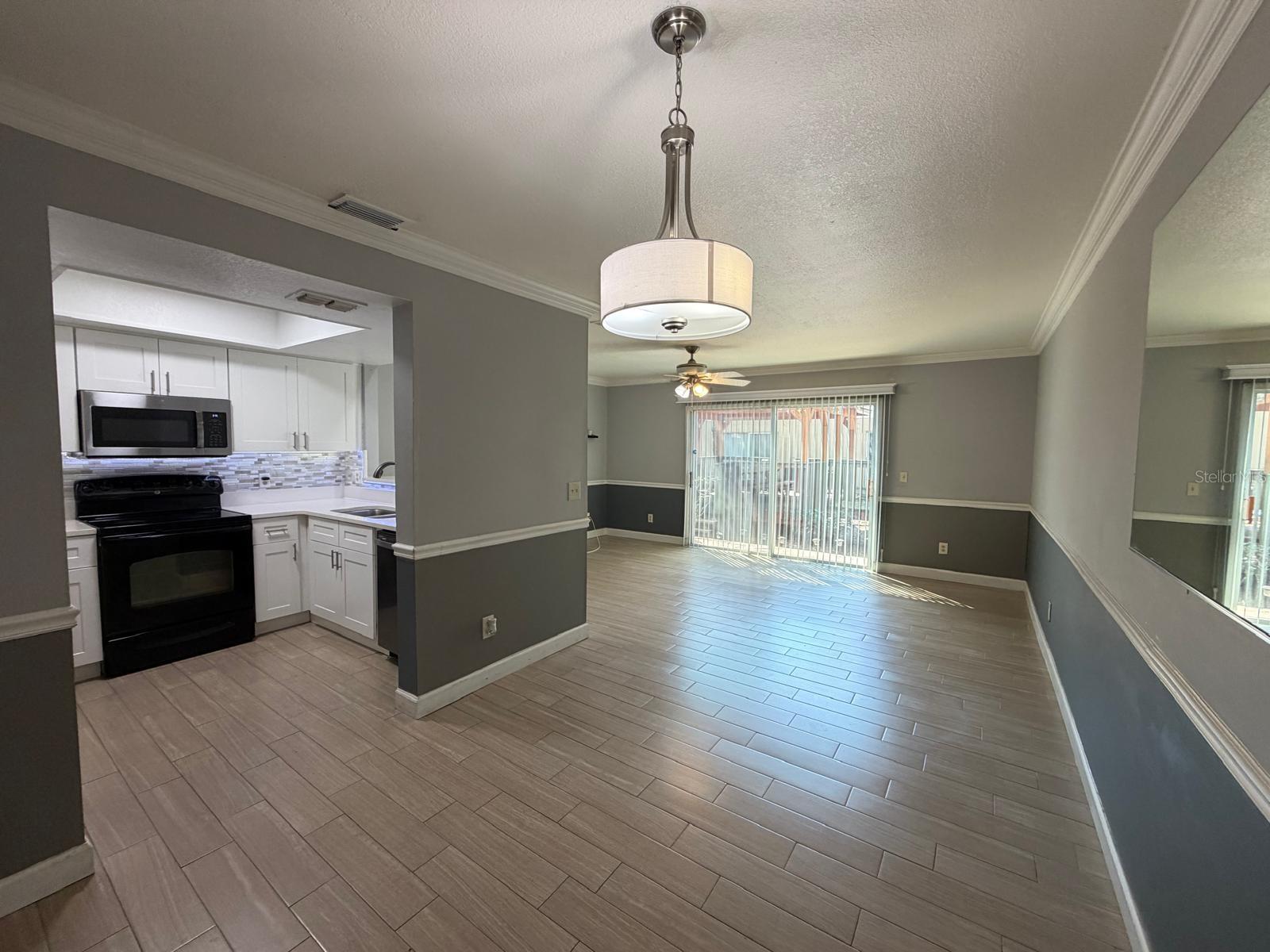 Image 6 of 37 For 2412 Summerfield Place