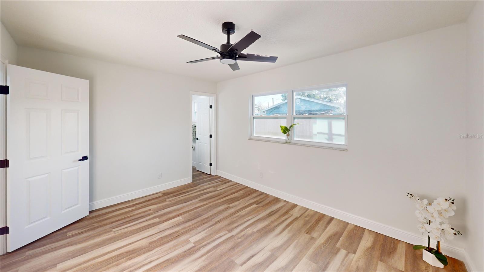 Image 8 of 17 For 501 Heritage Boulevard