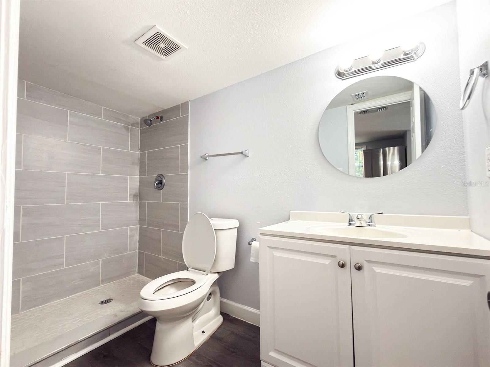 Image 8 of 15 For 2882 Sanford Avenue